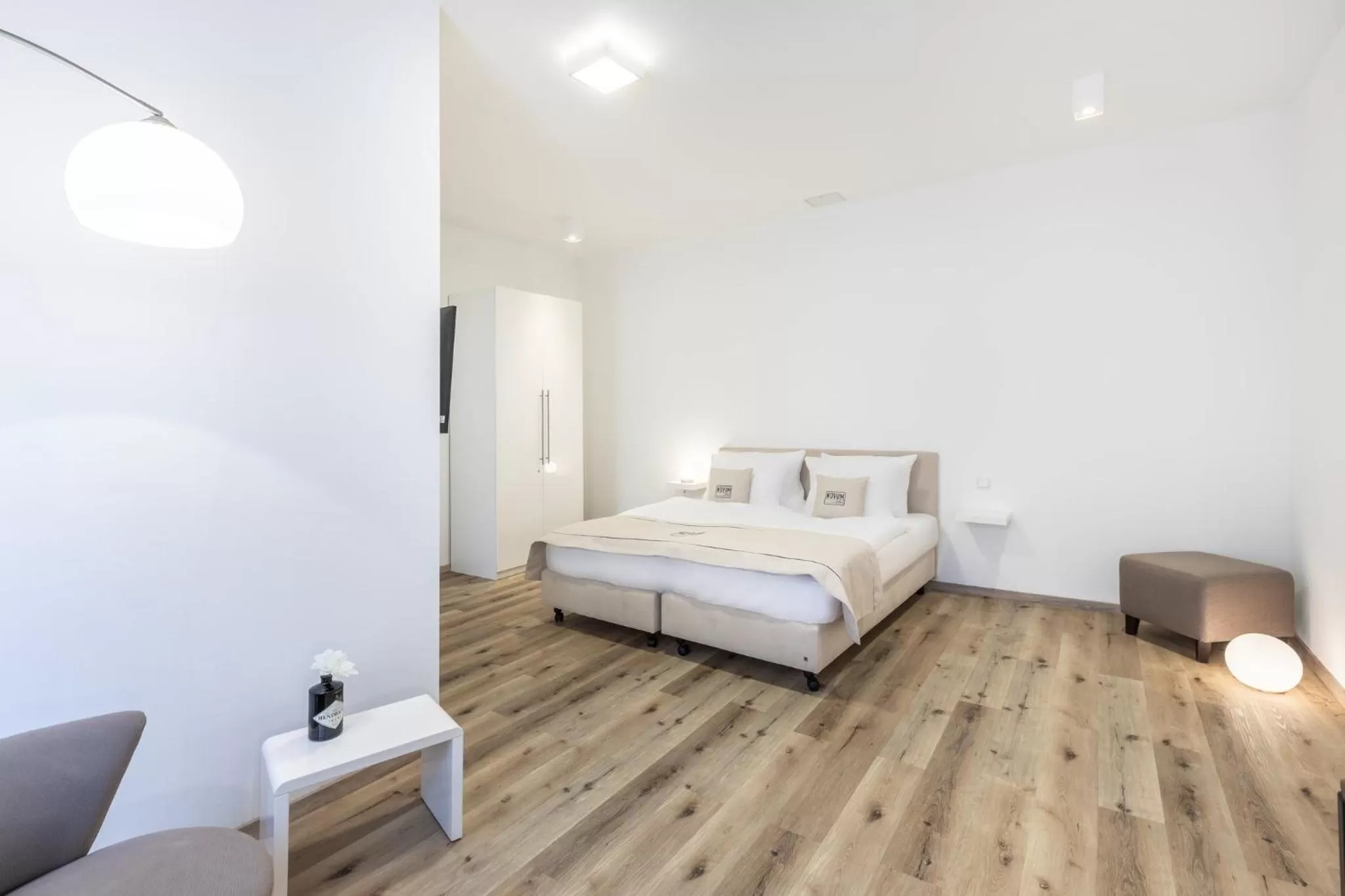 Facade/entrance, Bed in Hotel Freiraum