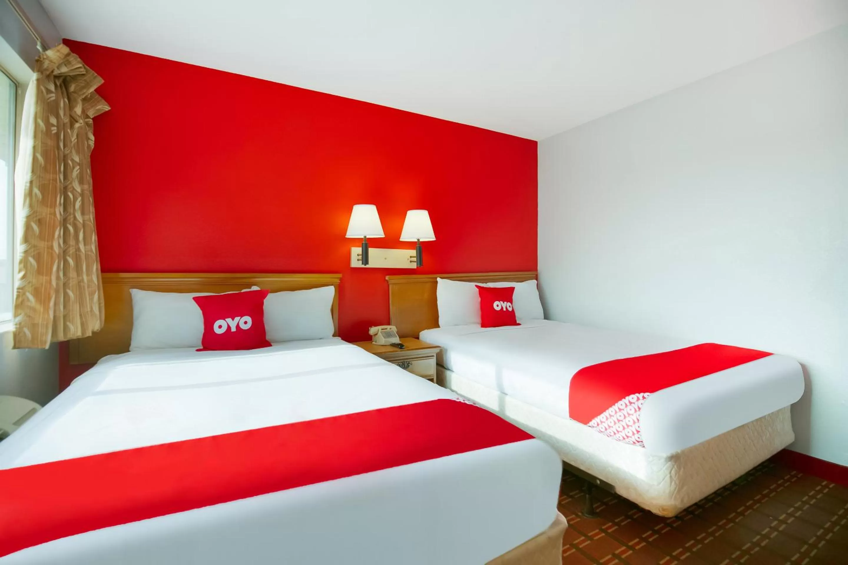 Bedroom, Bed in OYO Hotel Houston Southwest I-69