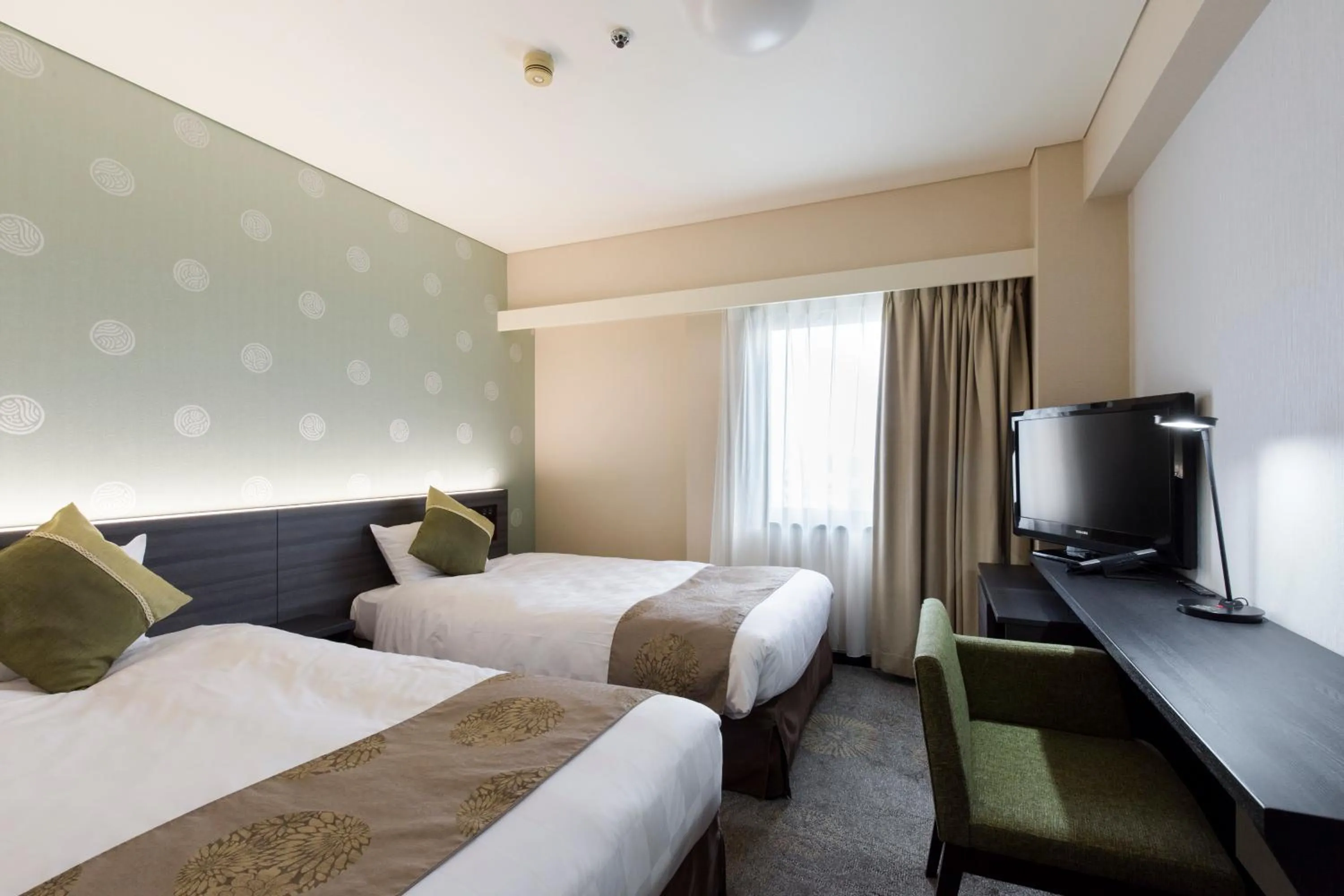 Photo of the whole room, Bed in Takamatsu Tokyu REI Hotel