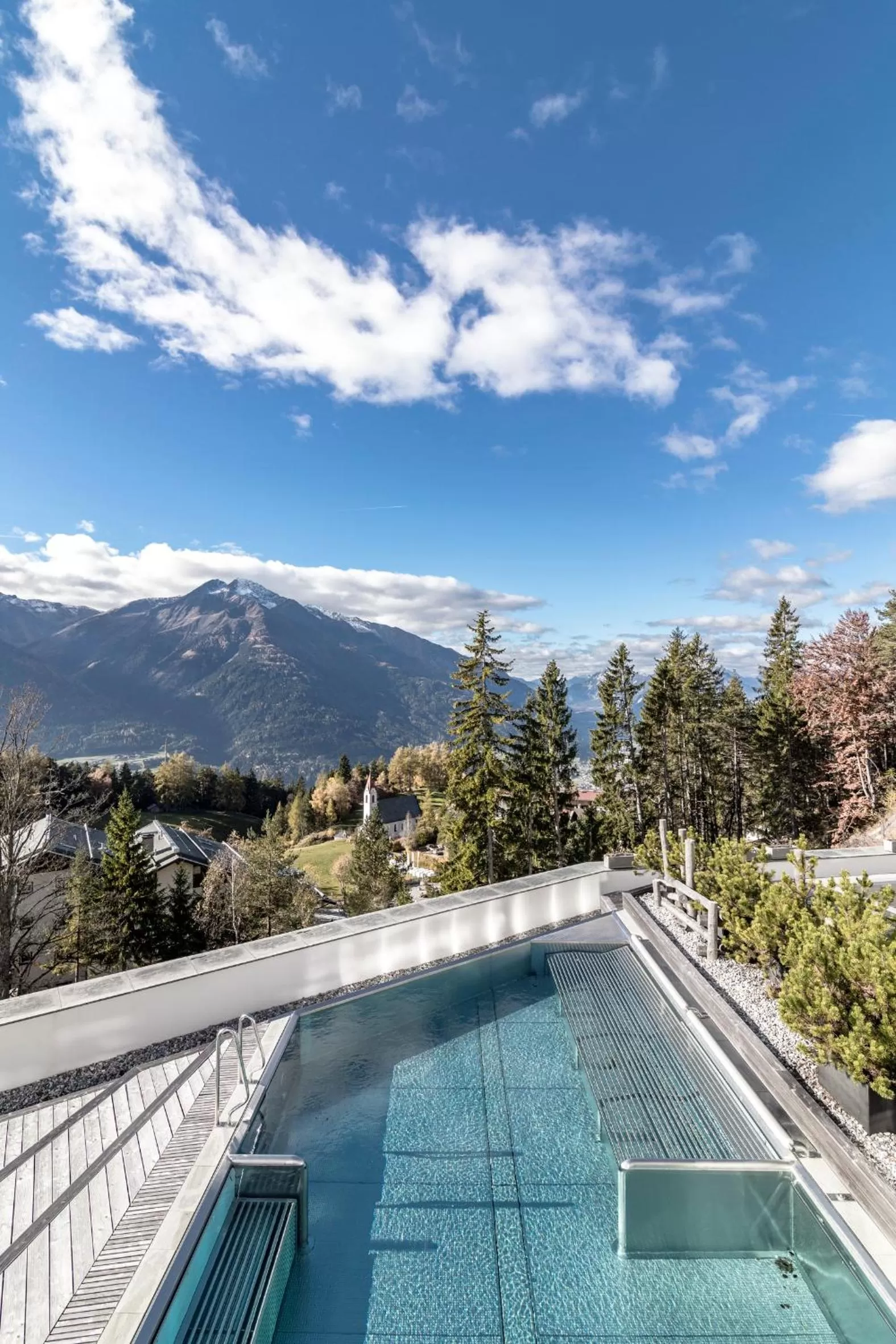 Summer in NIDUM - Casual Luxury Hotel