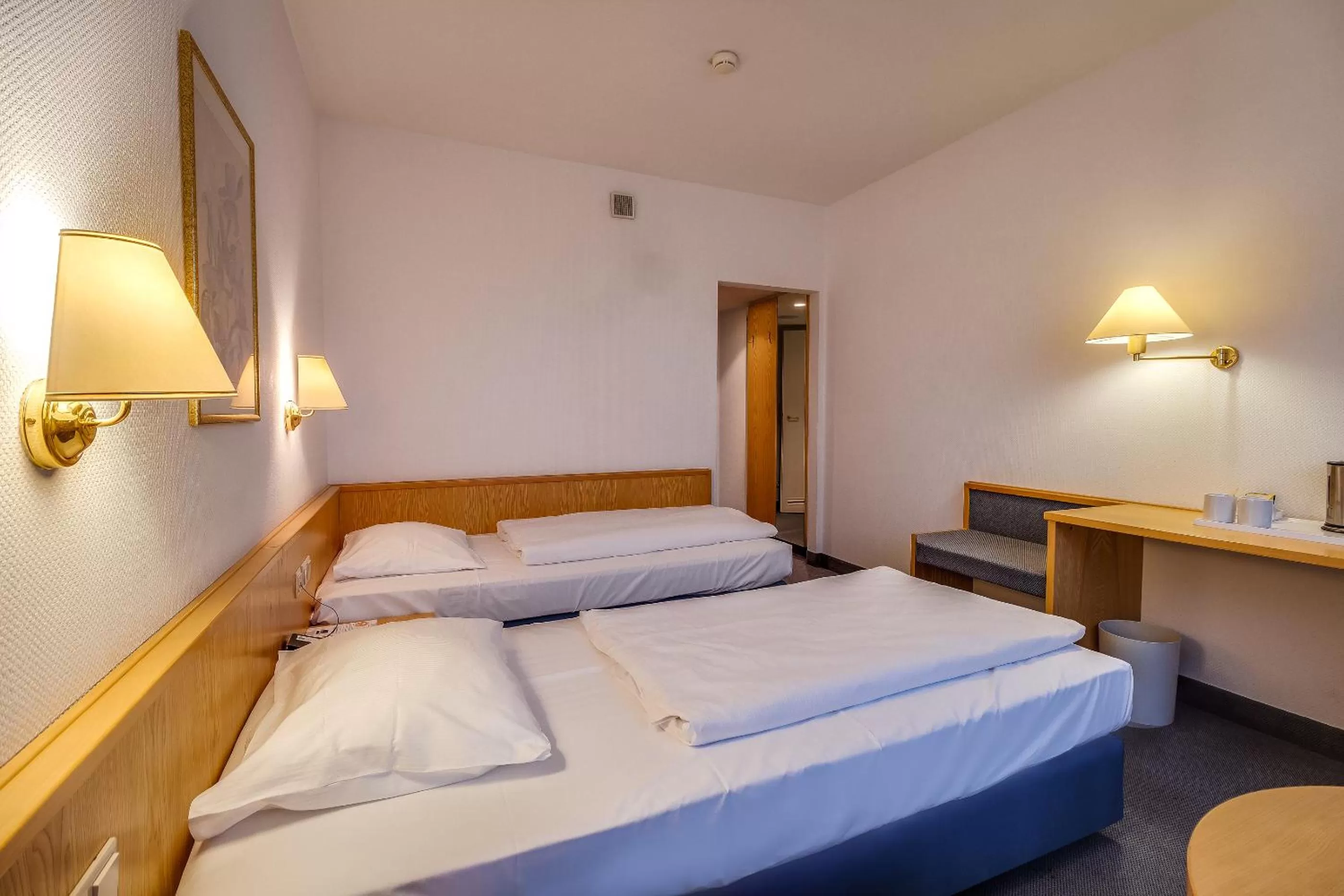 Photo of the whole room, Bed in Congress Hotel Chemnitz