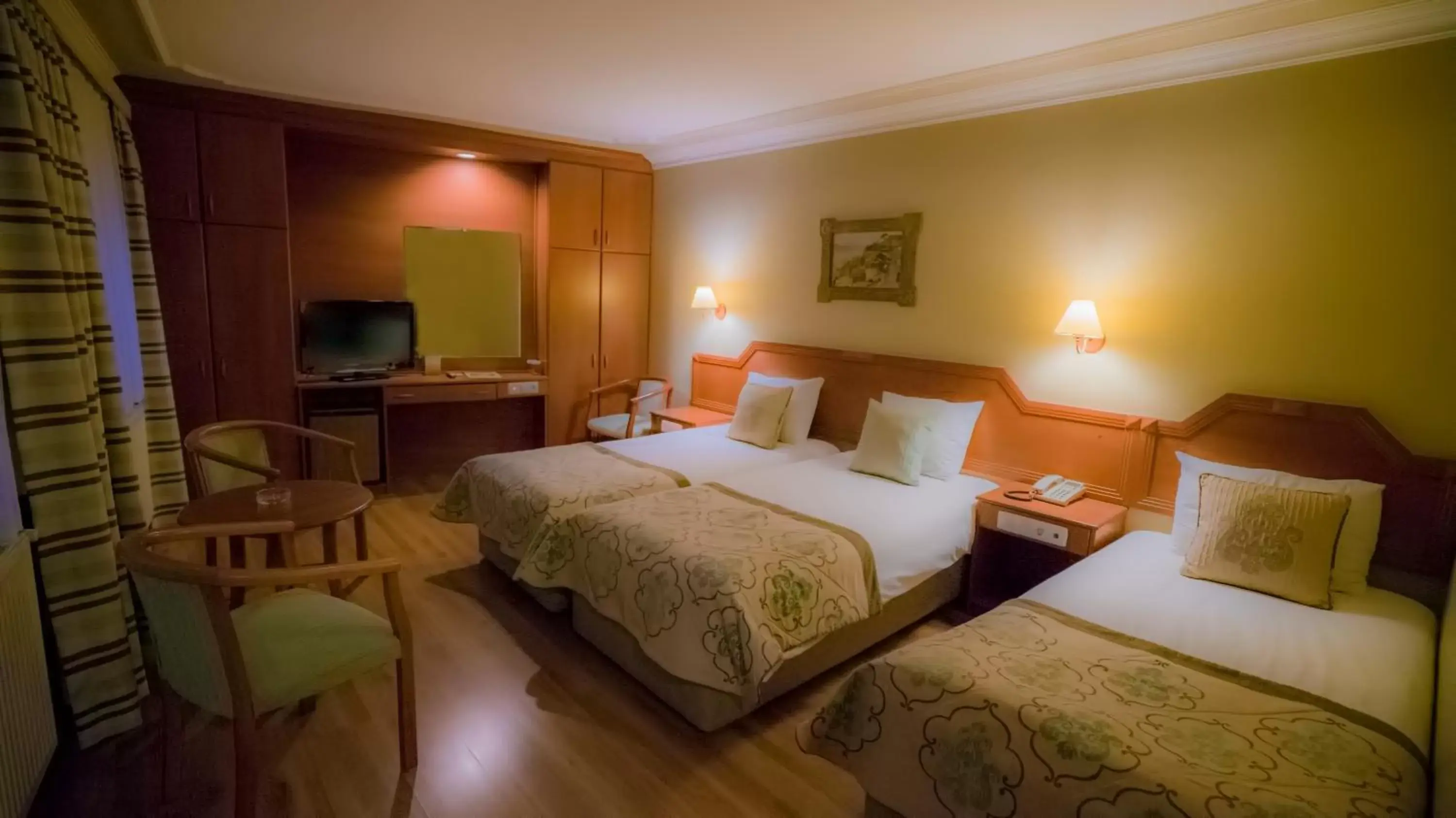 Standard Triple Room in Boyuguzel Termal Hotel Standard Triple Room in Boyuguzel Termal Hotel