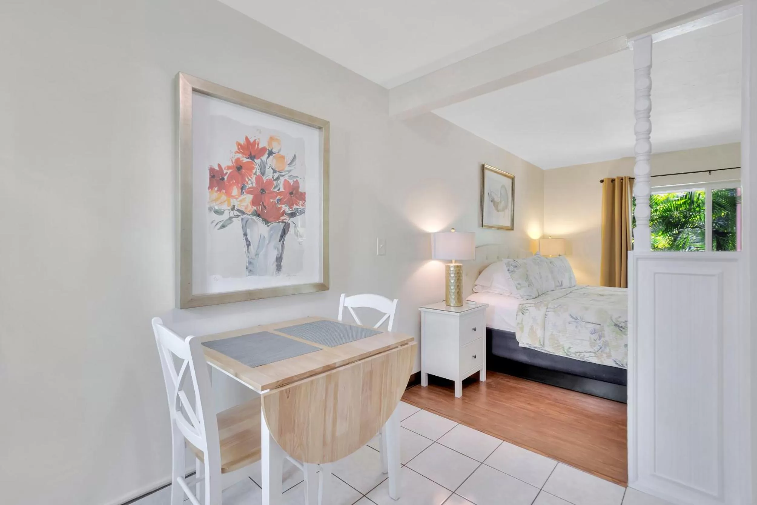 kitchen, Bed in Seahorse Guesthouse