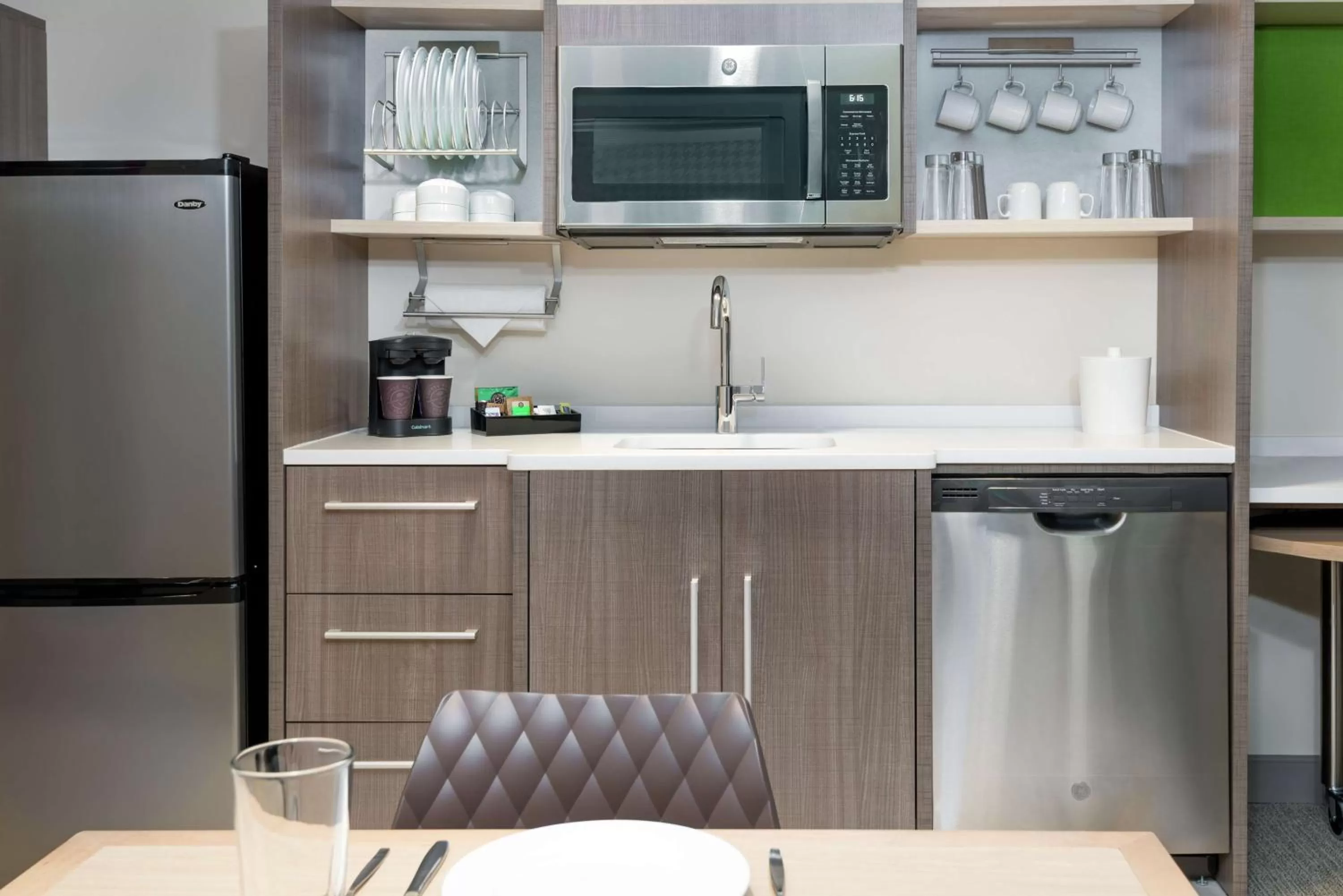 Bedroom in Home2 Suites By Hilton Orlando Near Universal