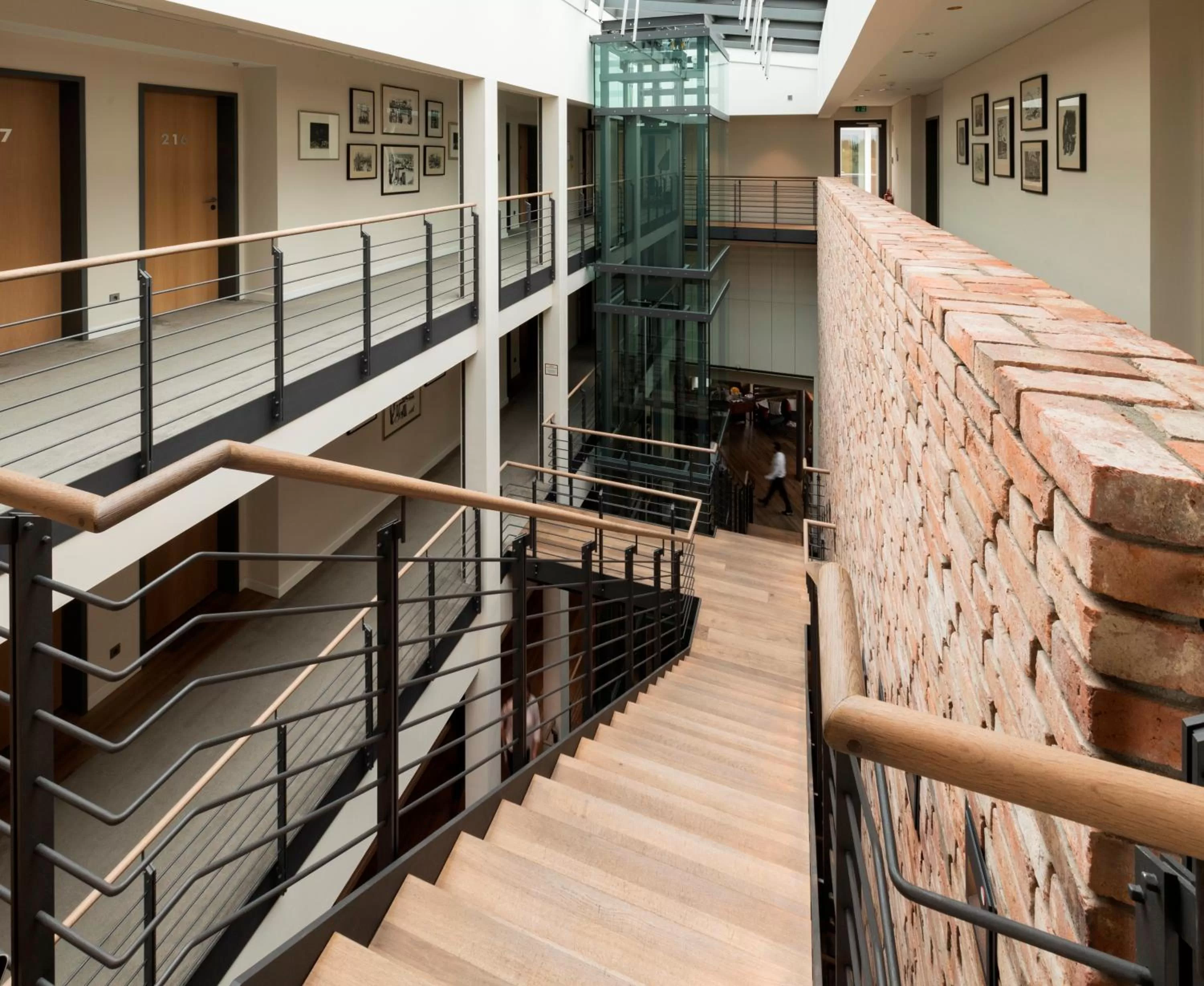 Decorative detail in Zollenspieker Fährhaus