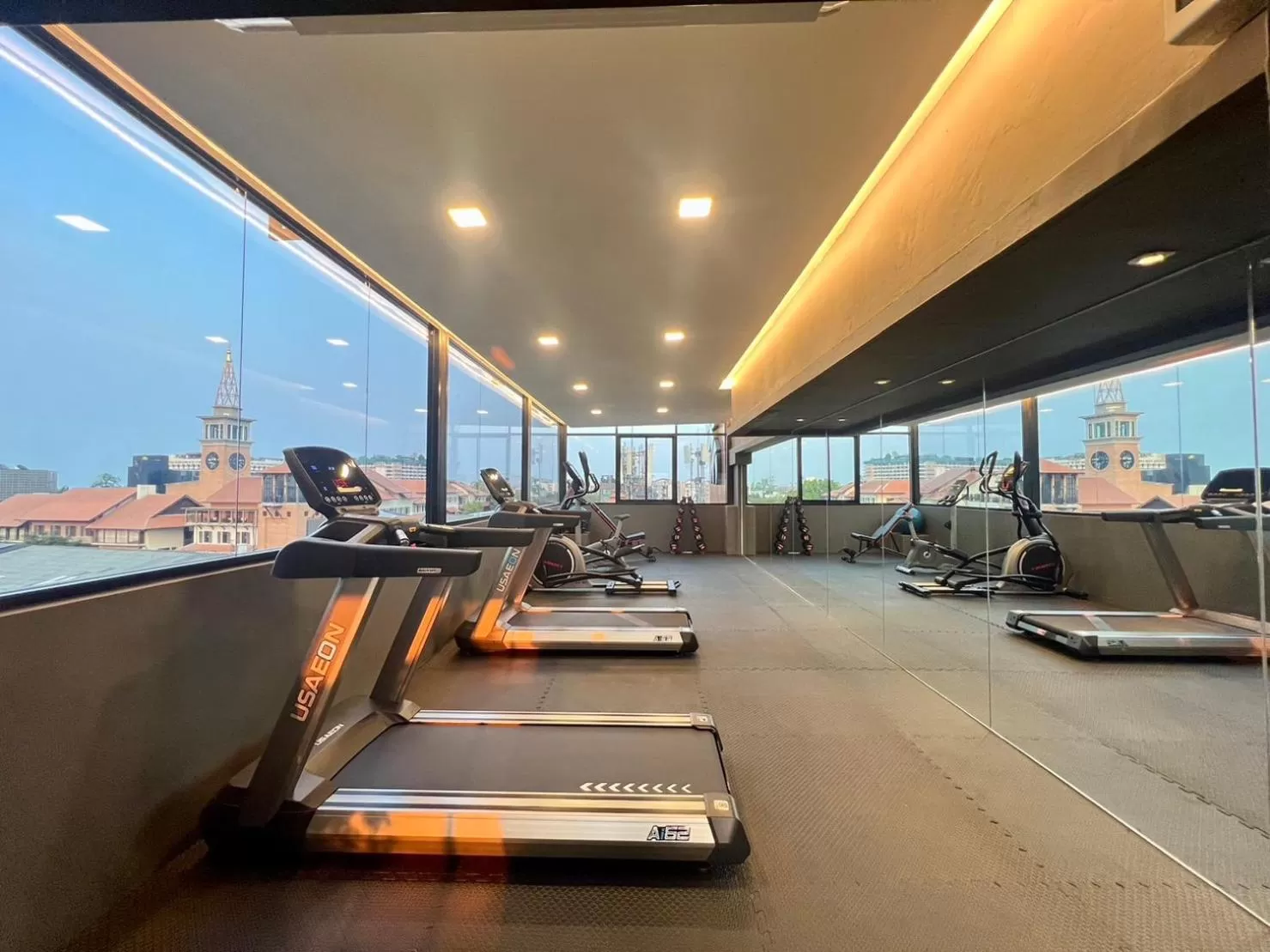 Fitness centre/facilities in Moose Hotel Nimman