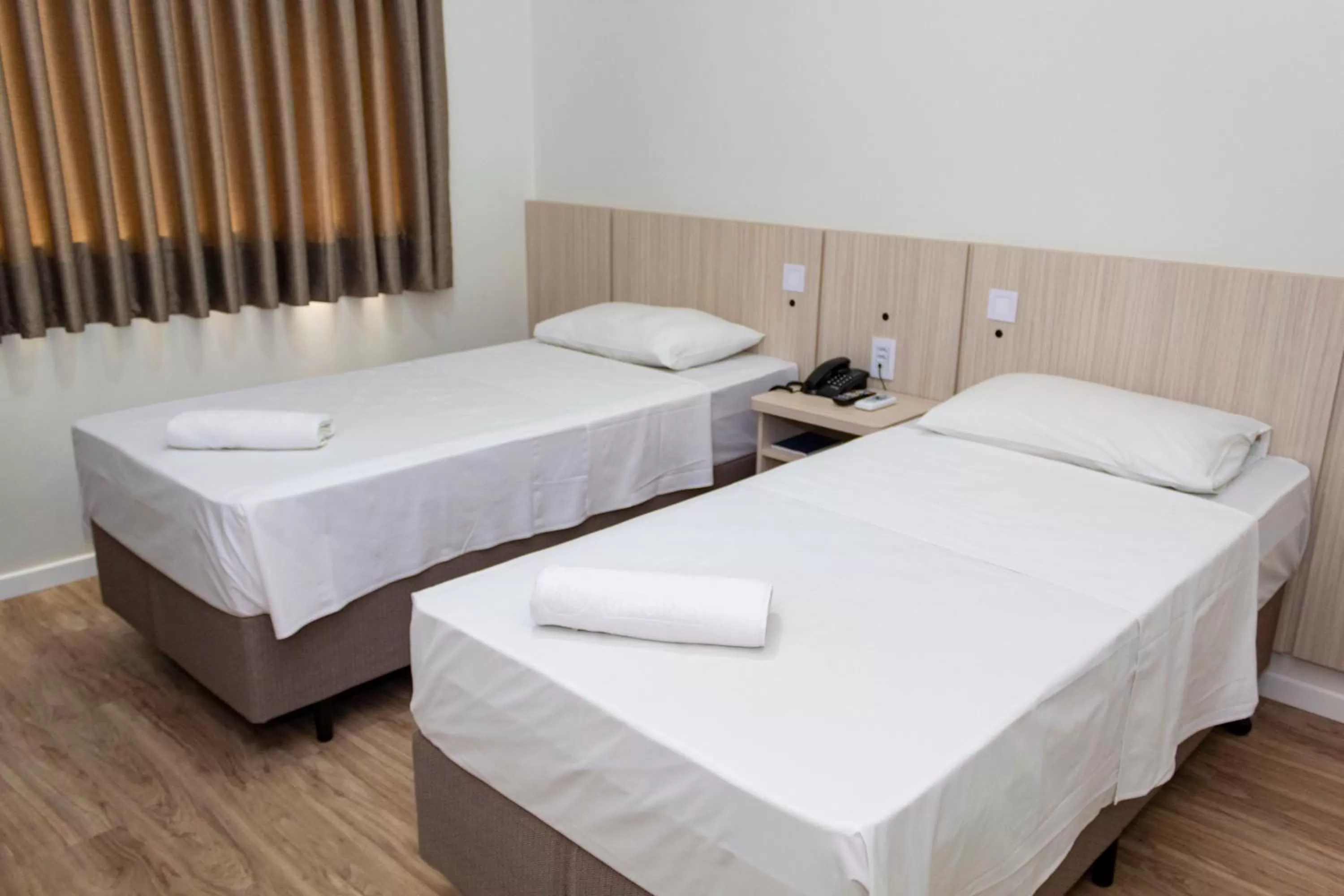 Bedroom, Bed in Hotel Vitoria - Itajaí