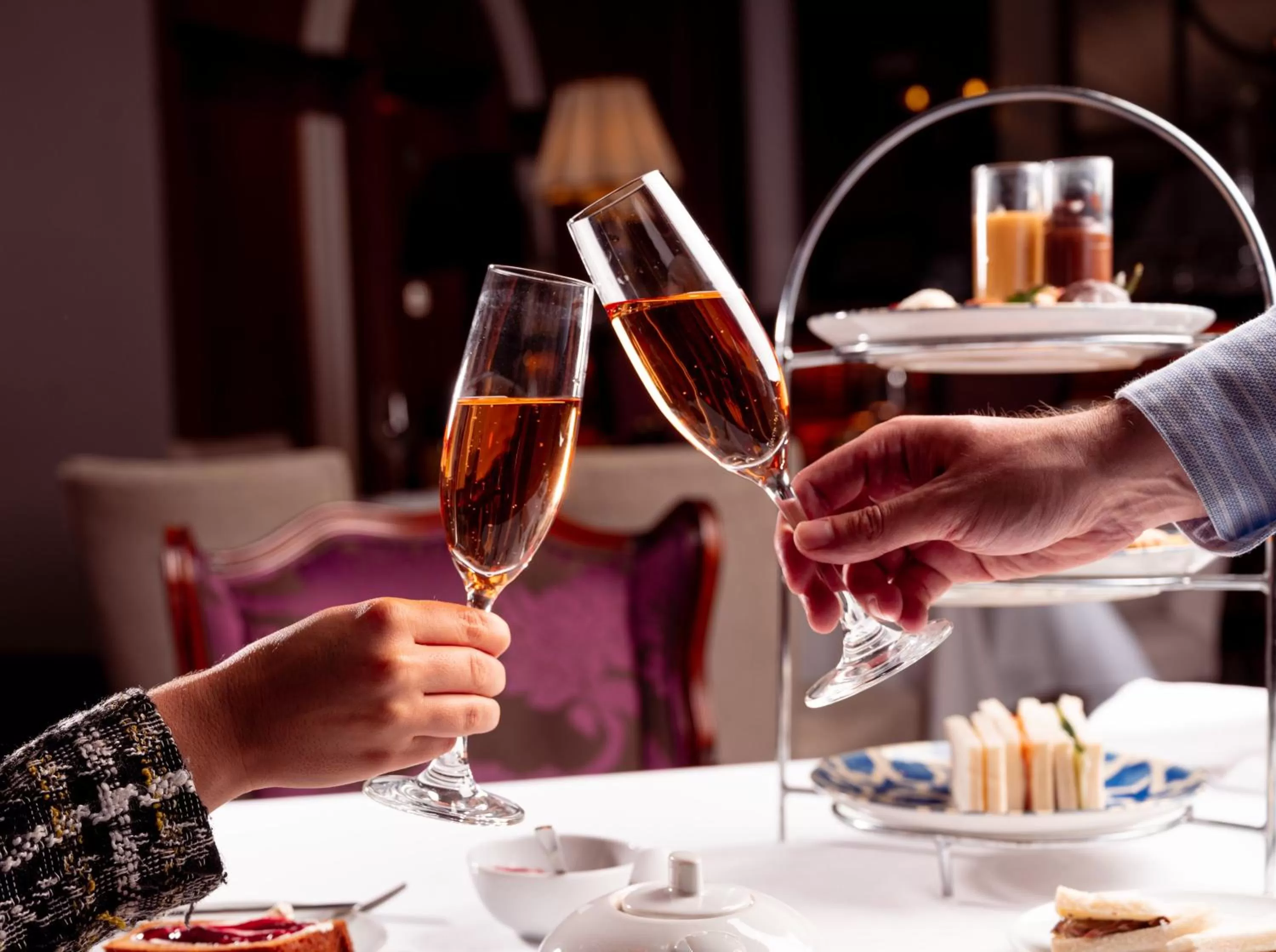 Lounge or bar in InterContinental Porto - Palacio das Cardosas by IHG