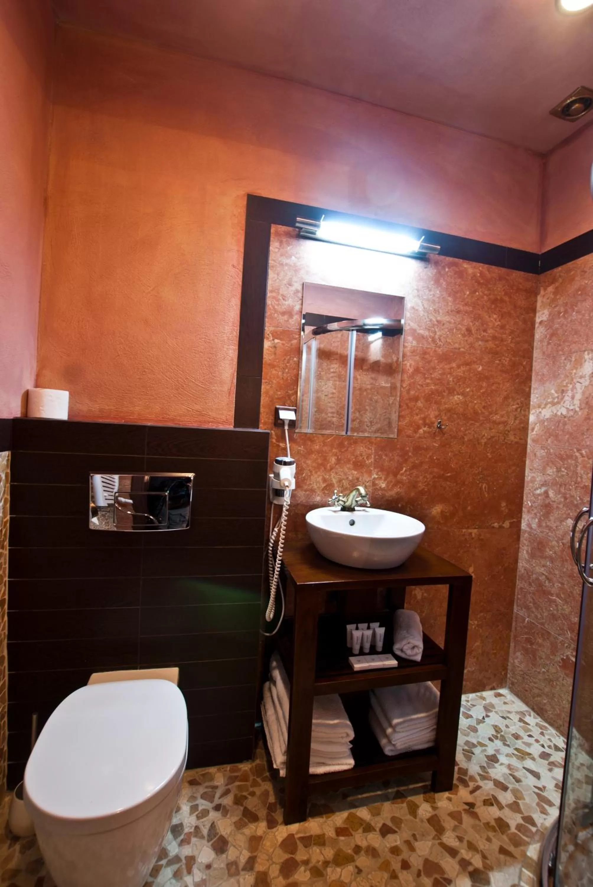 Shower, Bathroom in Zamek Uniejów