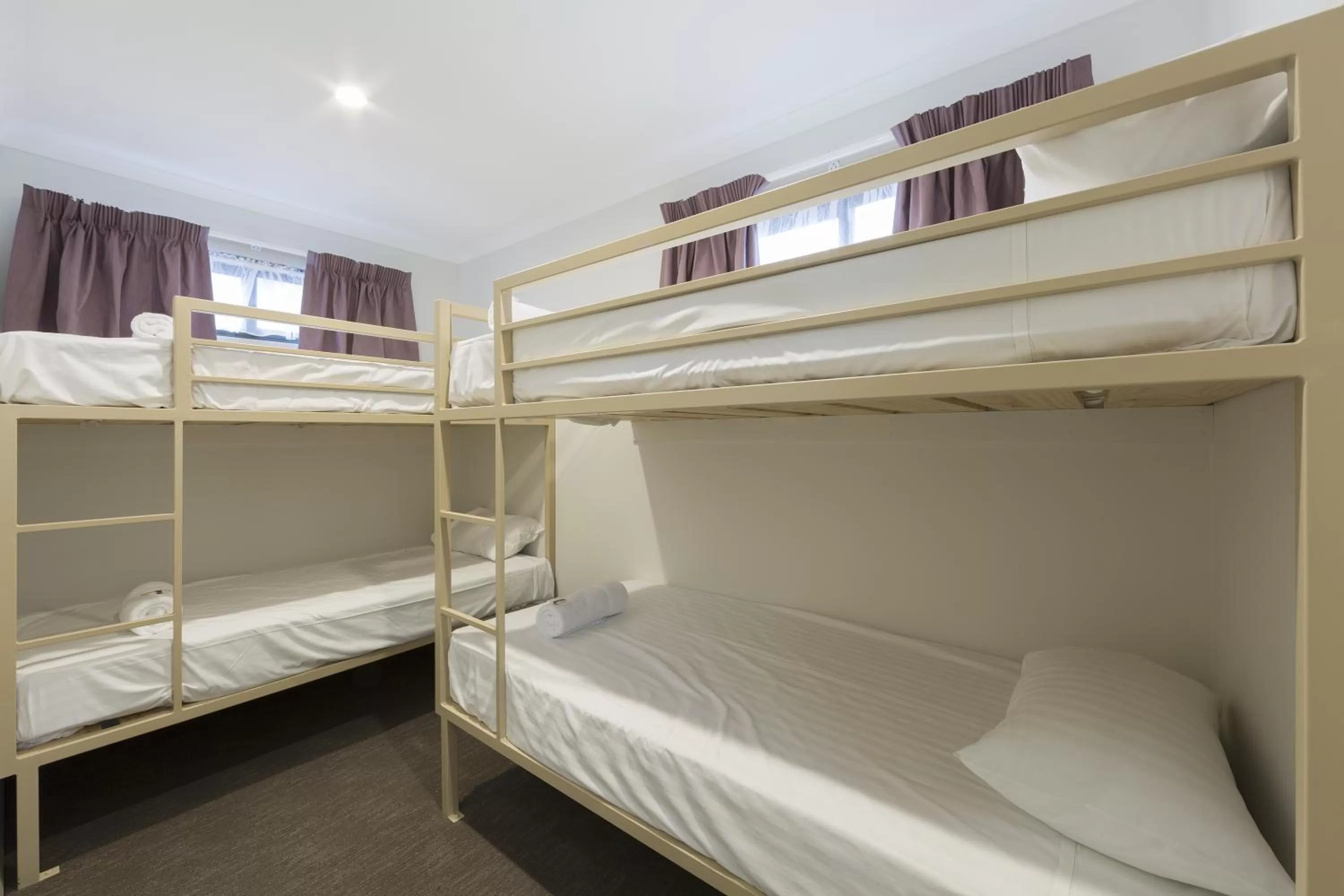 bunk bed, Bed in Alivio Tourist Park Canberra