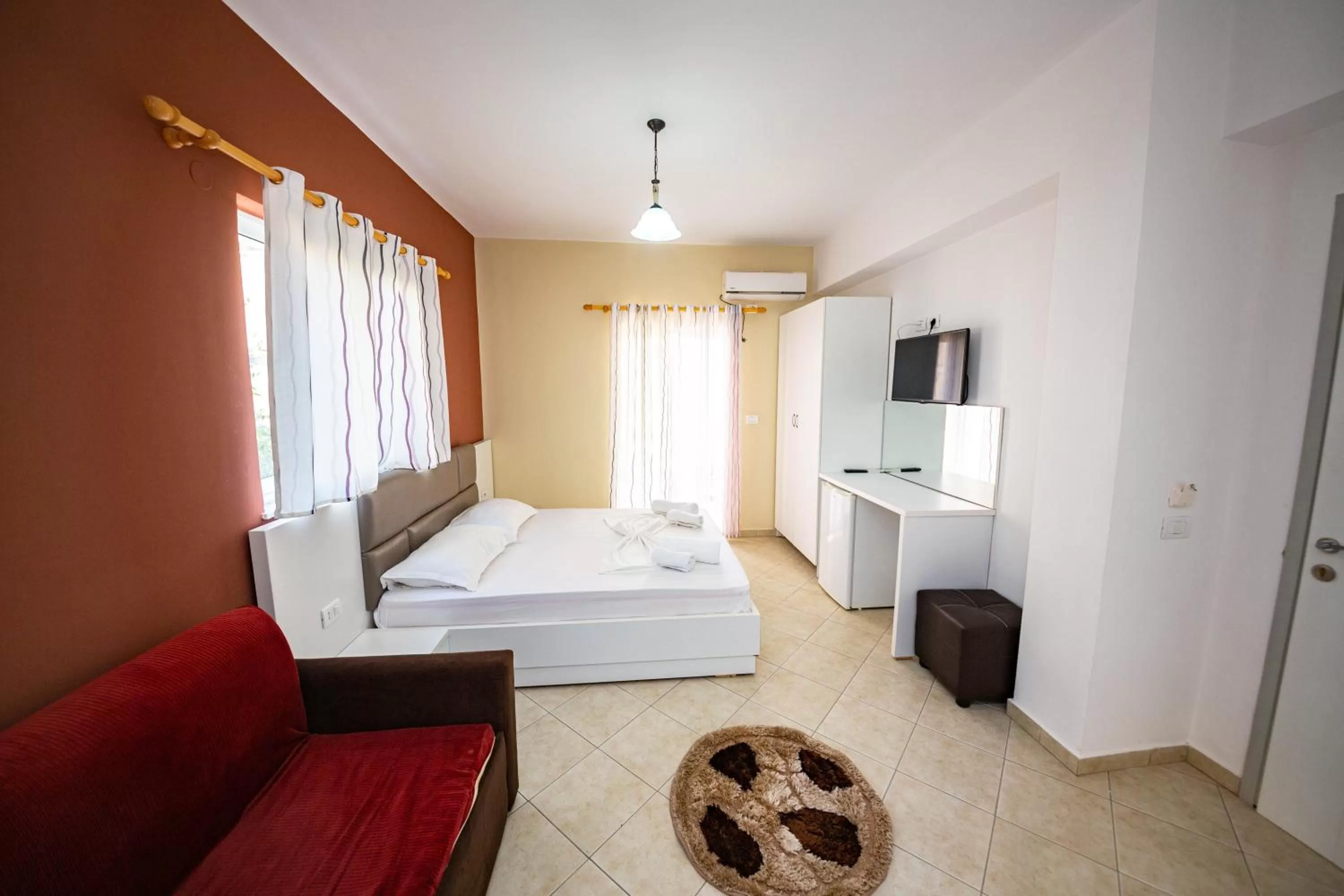 Photo of the whole room in Ideal ApartHotel Saranda