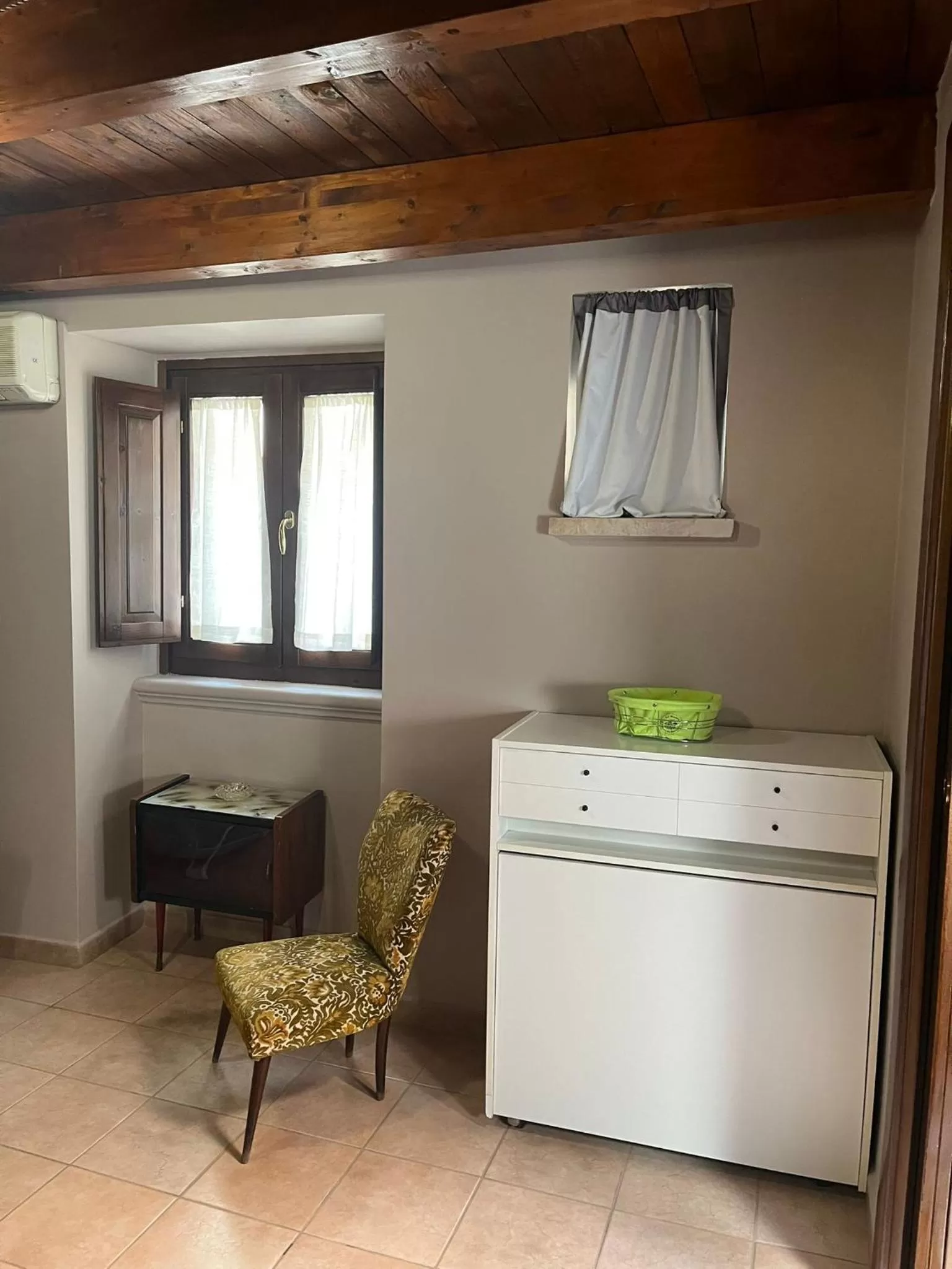 Kitchen/Kitchenette in CD Romanello (Mura S. Cataldo)