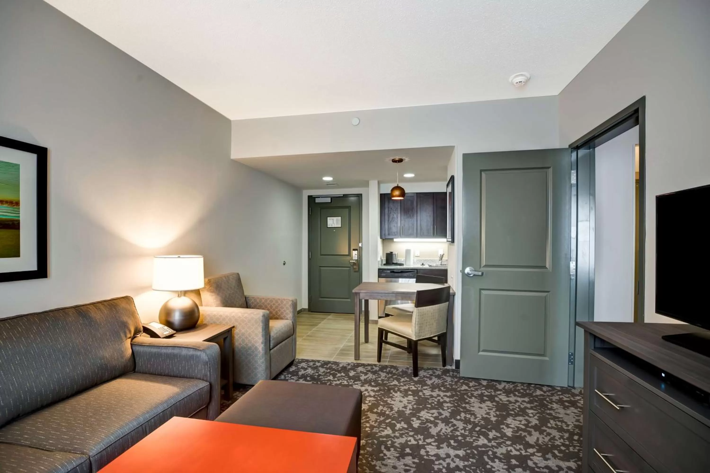 Living room in Homewood Suites by Hilton Christiansburg