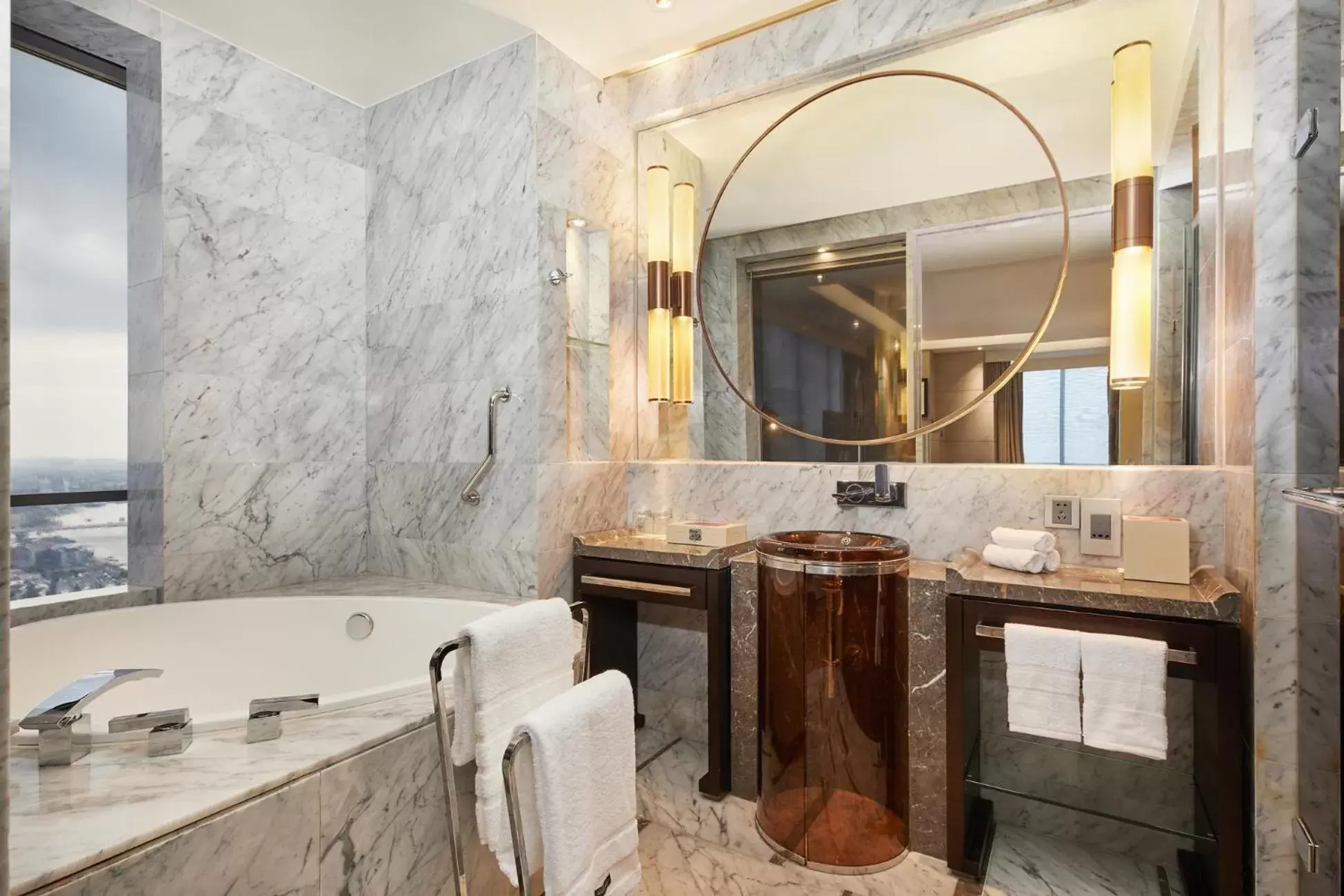 Westin Deluxe Twin, Guest room, 2 Twin/Single Bed(s) in The Westin Ningbo Westin Deluxe Twin, Guest room, 2 Twin/Single Bed(s) in The Westin Ningbo