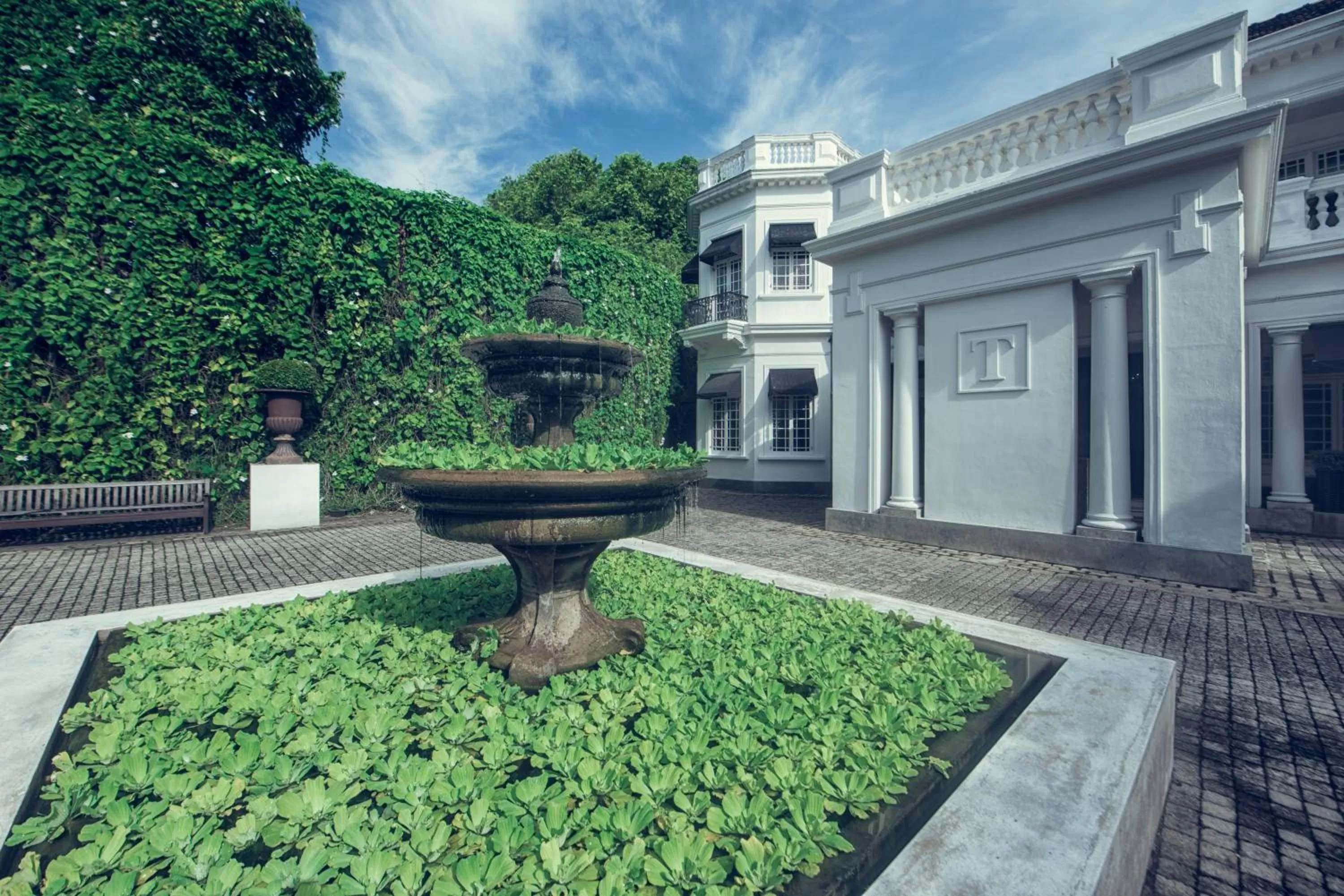 Property building in Paradise Road Tintagel Colombo