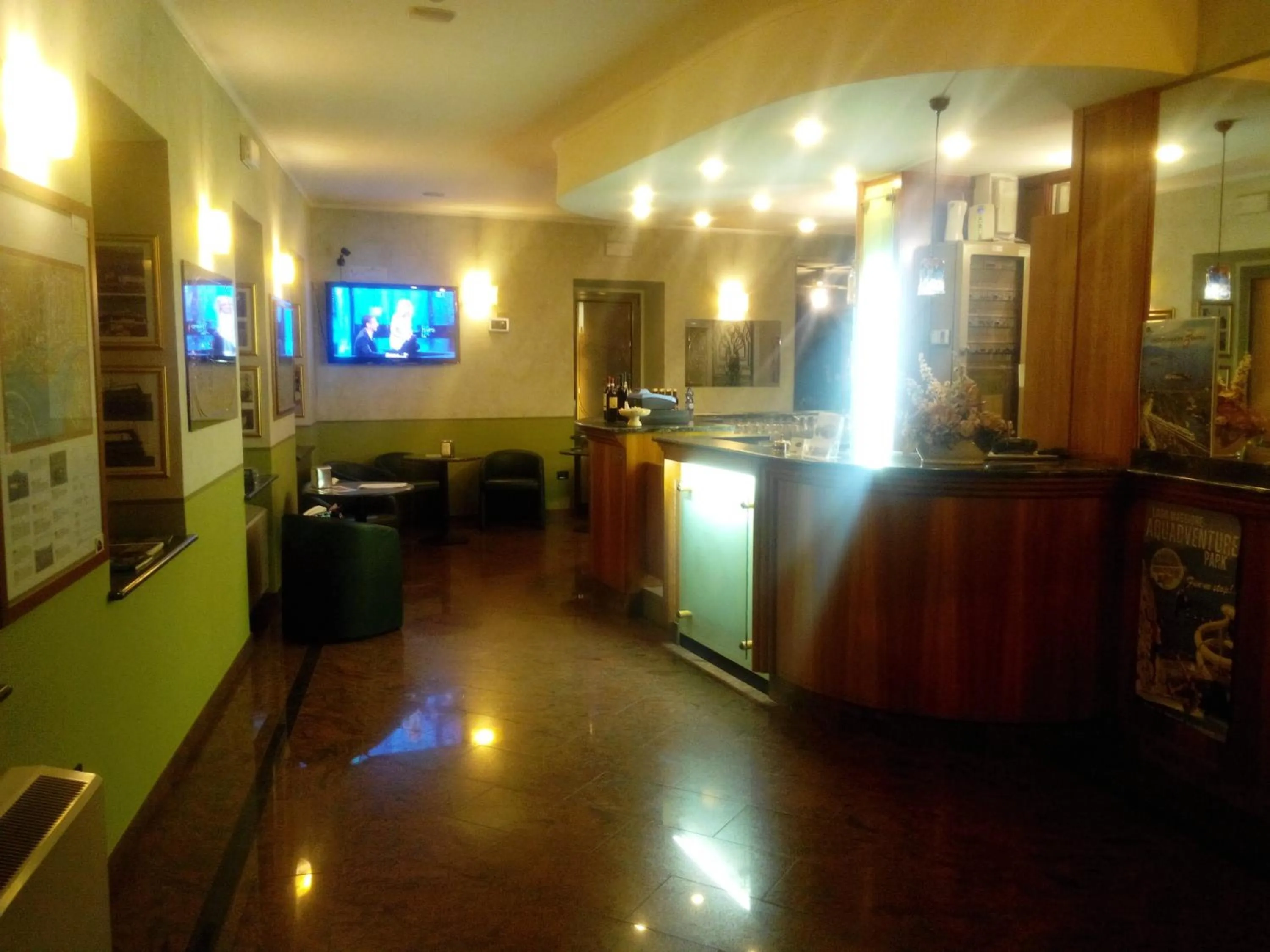 Lobby or reception in Hotel Azalea