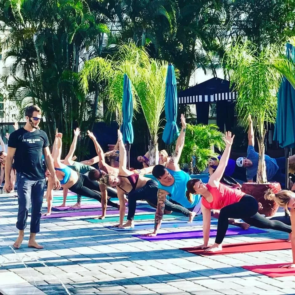 Hollander Hotel - Downtown St. Petersburg