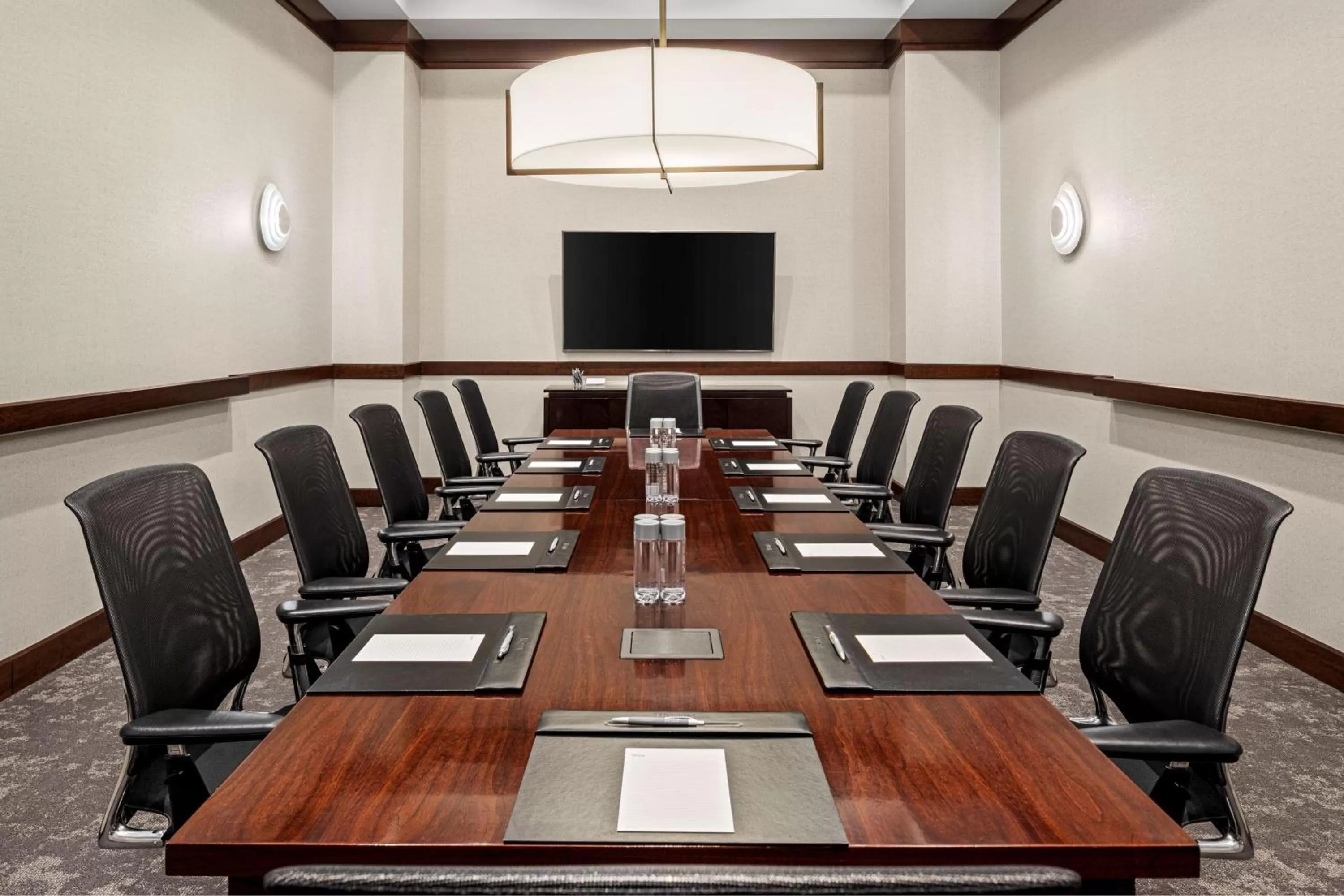 Meeting/conference room in The Westin Edina Galleria
