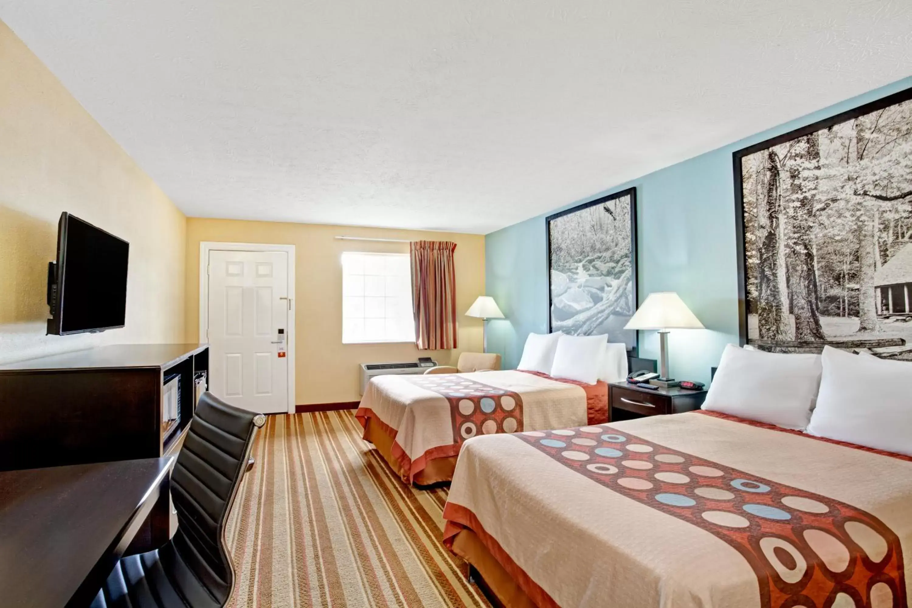 Double Room with Two Double Beds - Smoking in Super 8 by Wyndham Whites Creek/ Nashville NW Area Double Room with Two Double Beds - Smoking in Super 8 by Wyndham Whites Creek/ Nashville NW Area