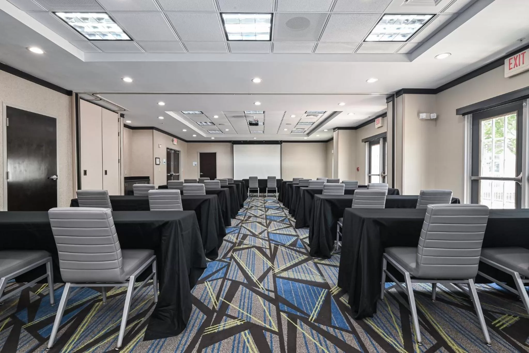 Meeting/conference room in Holiday Inn Express Charlotte Southeast - Matthews by IHG