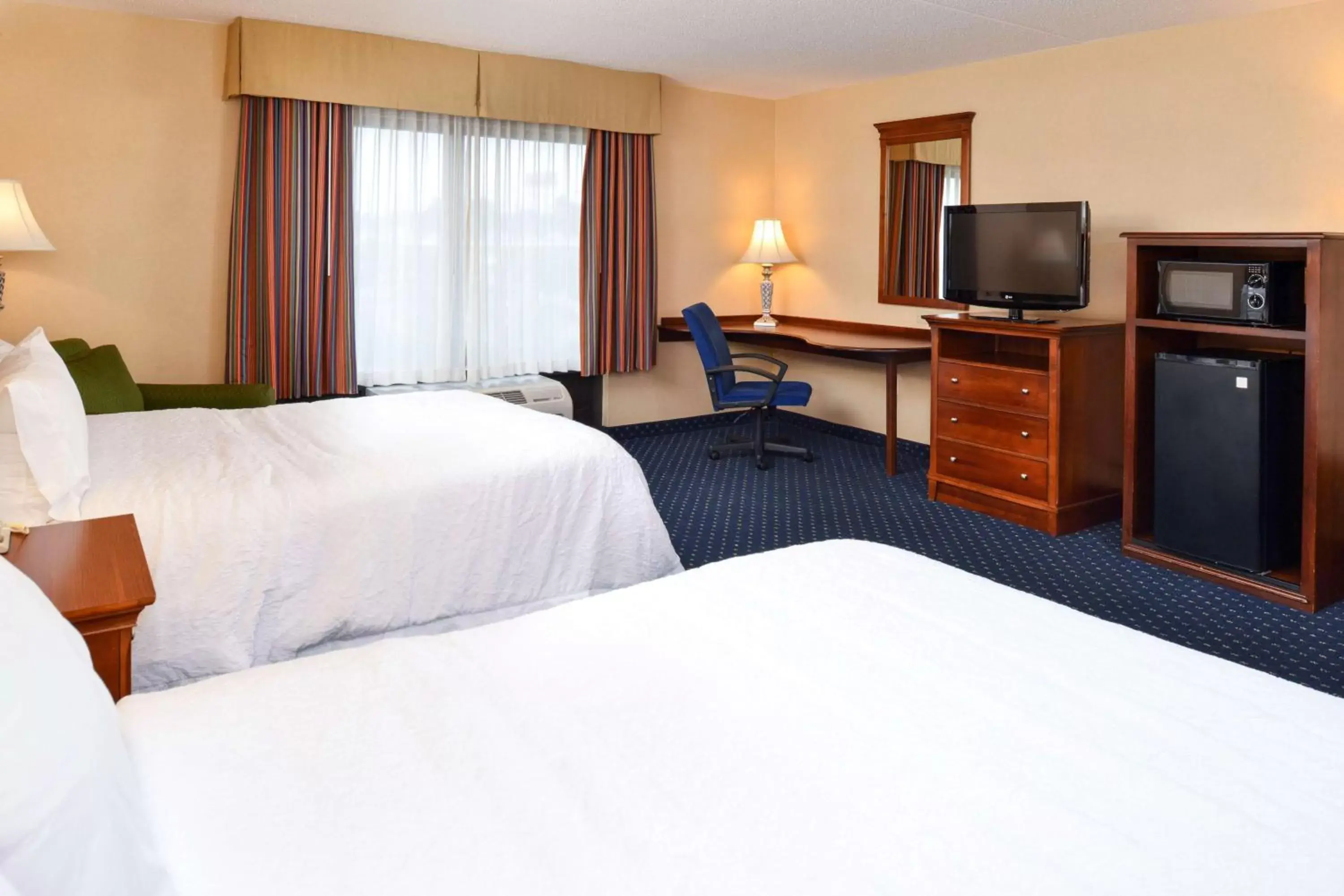 Double Room with Two Double Beds - Disability Access in Hampton Inn and Suites Fredericksburg South Double Room with Two Double Beds - Disability Access in Hampton Inn and Suites Fredericksburg South