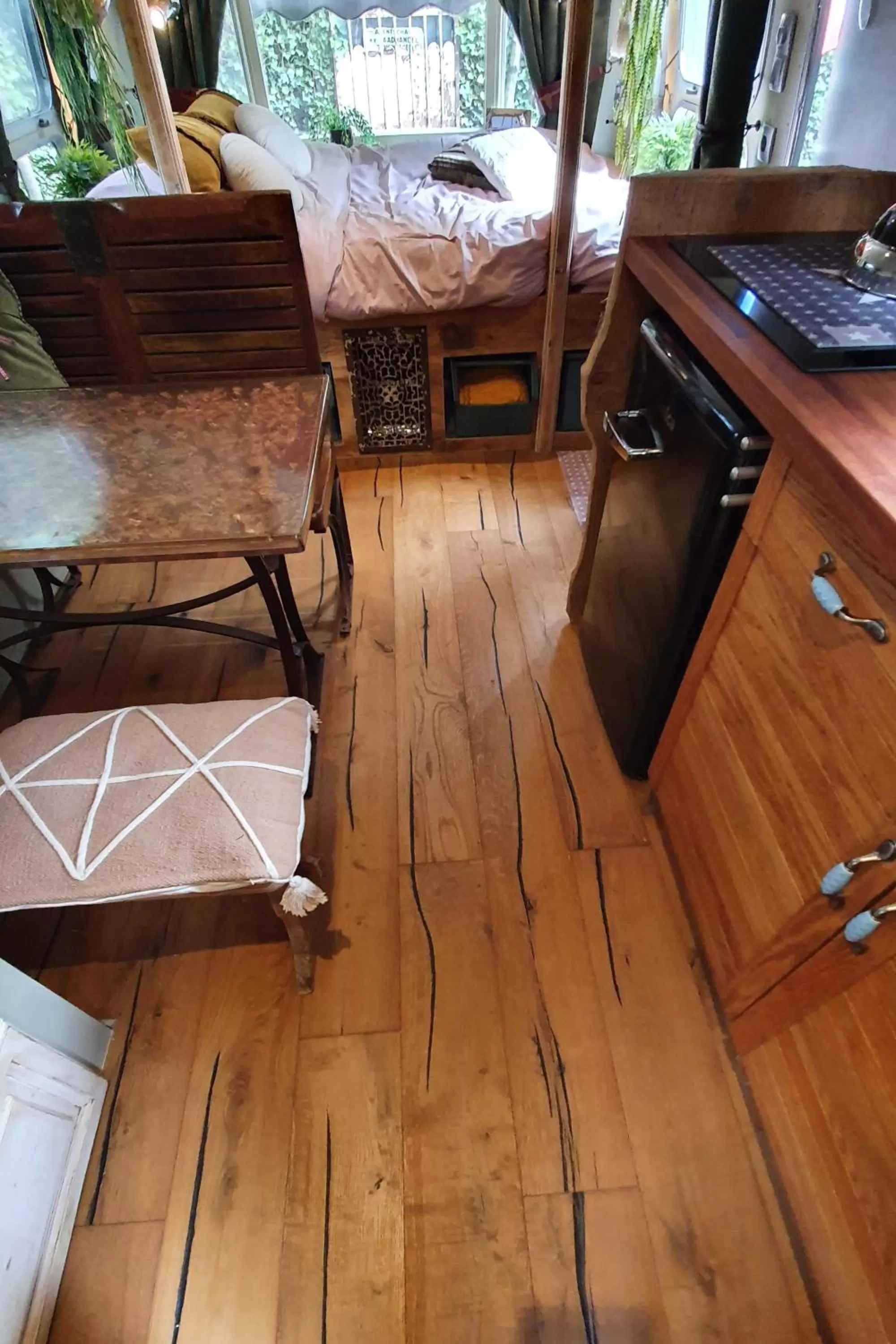 Bedroom in AirstreamNB