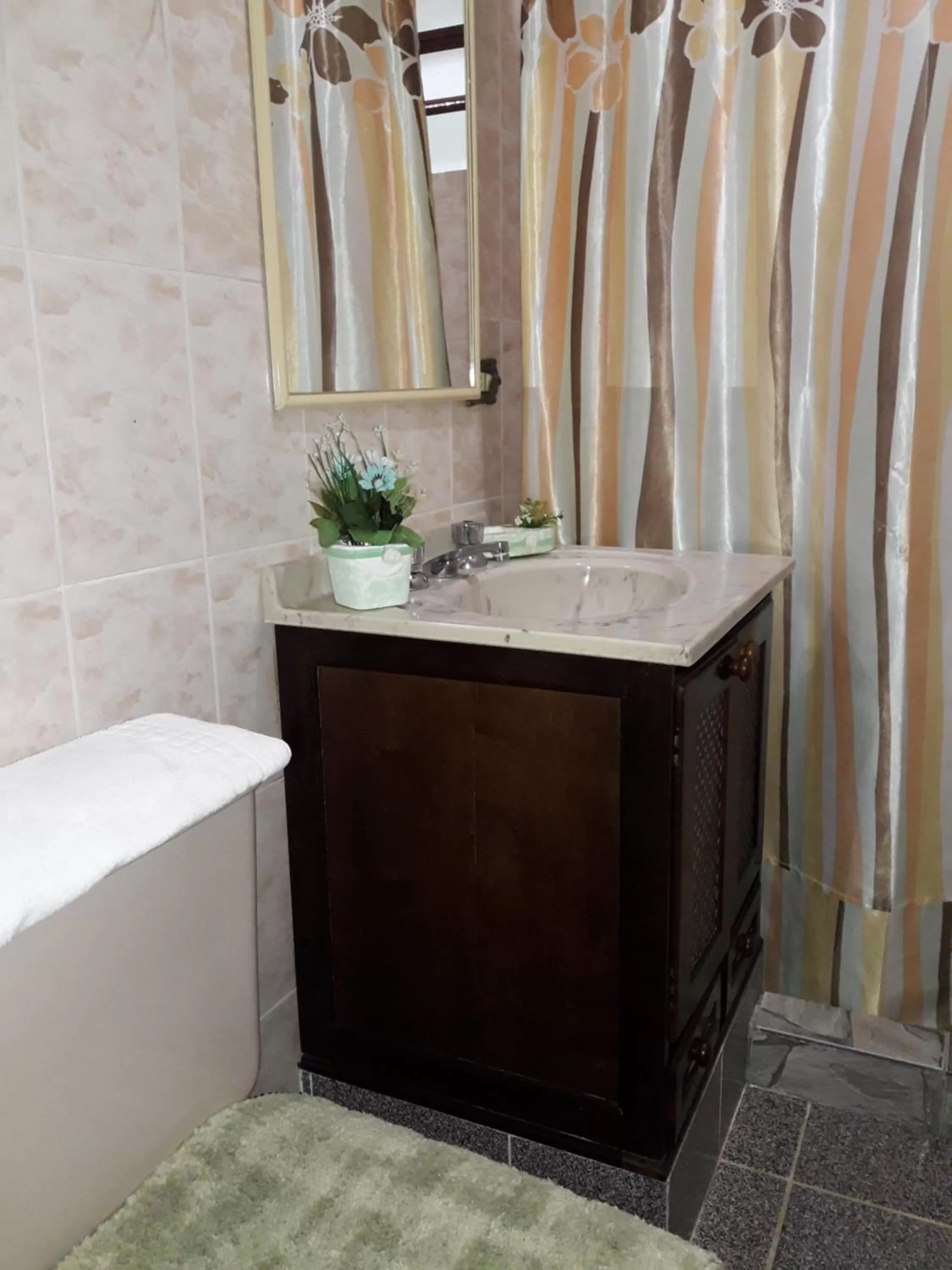 Bathroom in Rancho da Raposa em Campos do Jordão