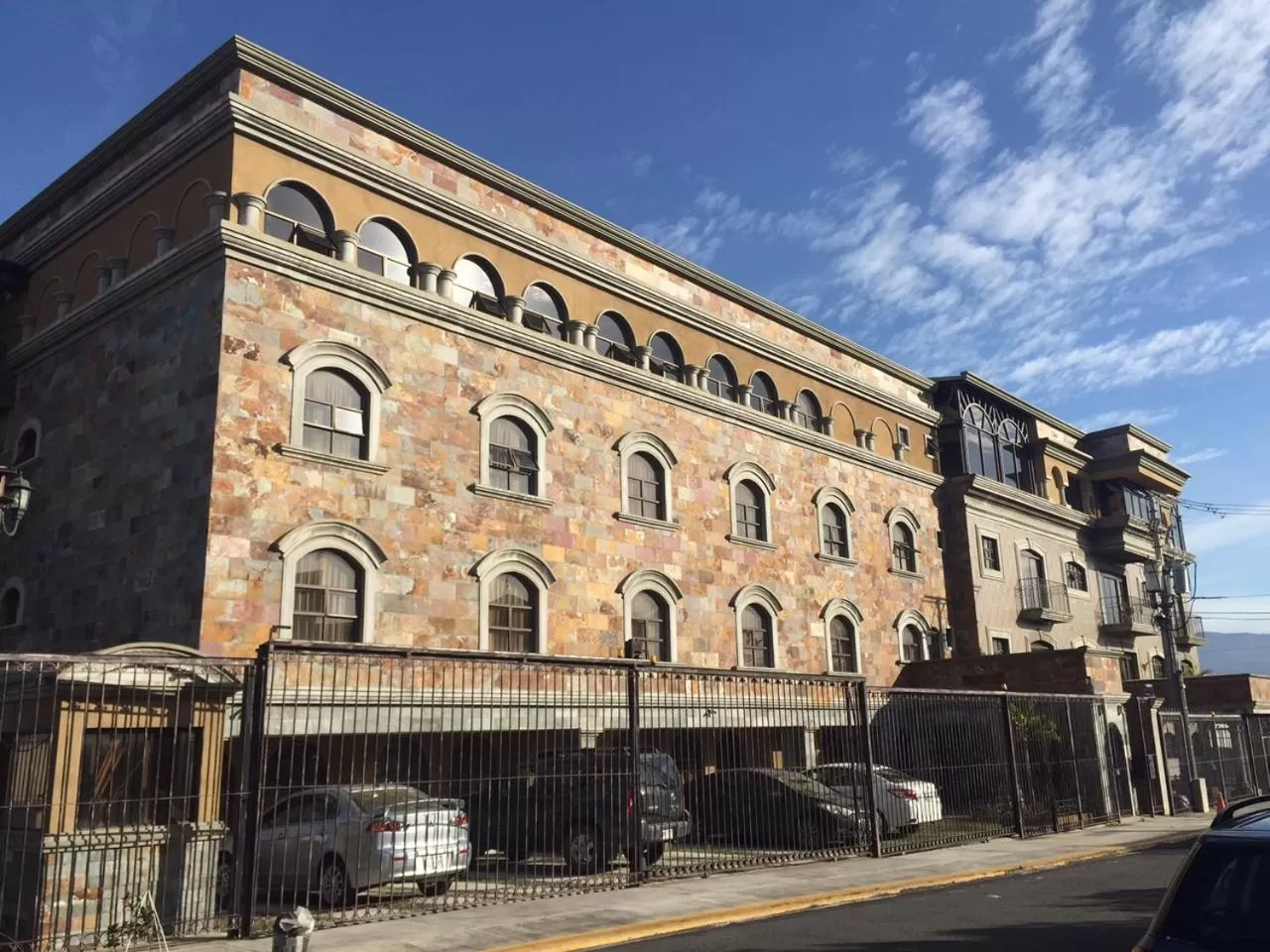 Property building in Hotel Plaza Real Suites & Apartments San Jose