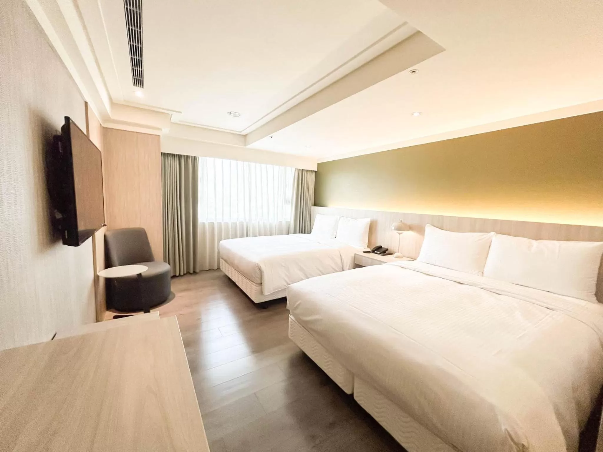 Photo of the whole room, Bed in Green Hotel - Tea Way