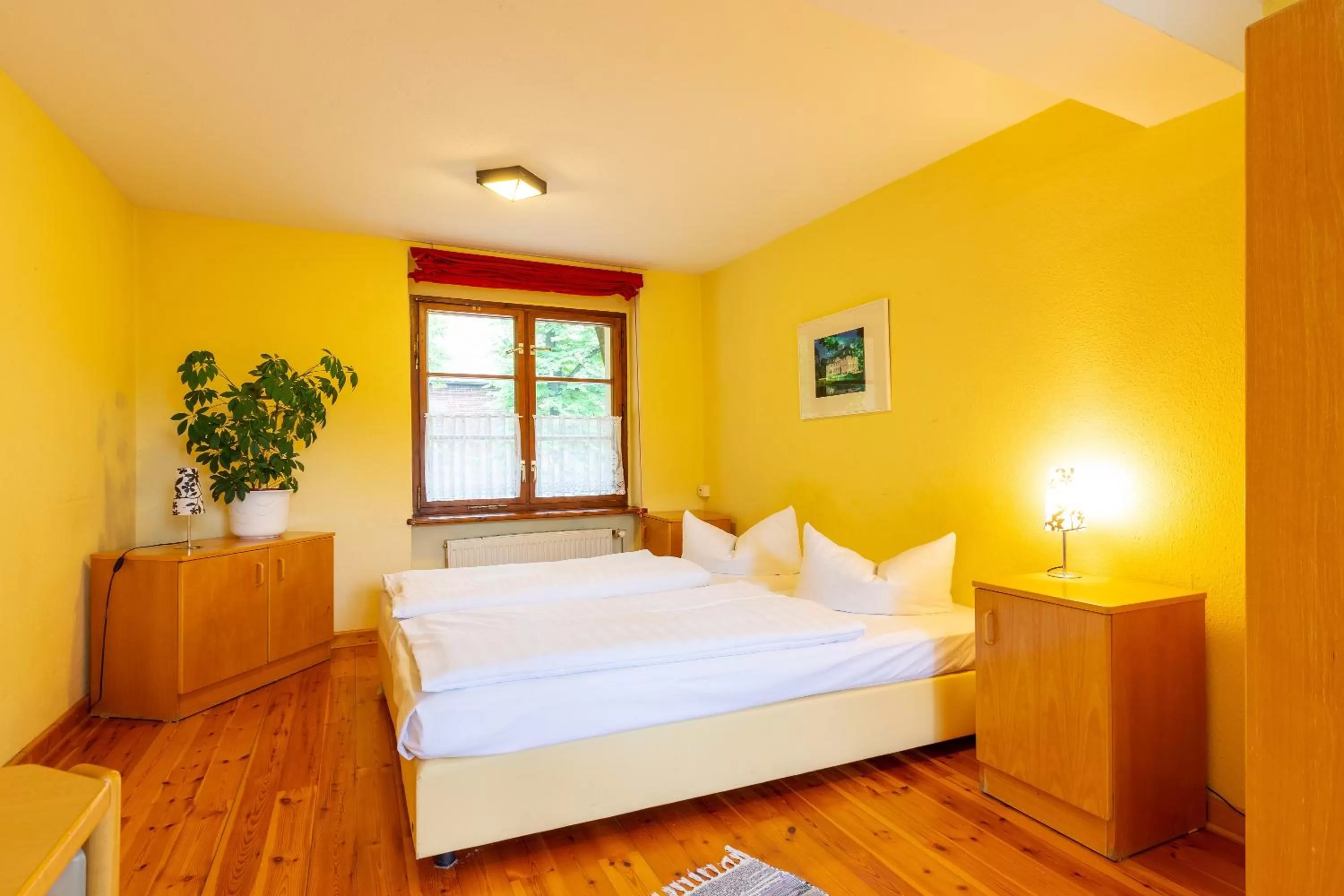 Photo of the whole room, Bed in Jugendgästehaus Cottbus