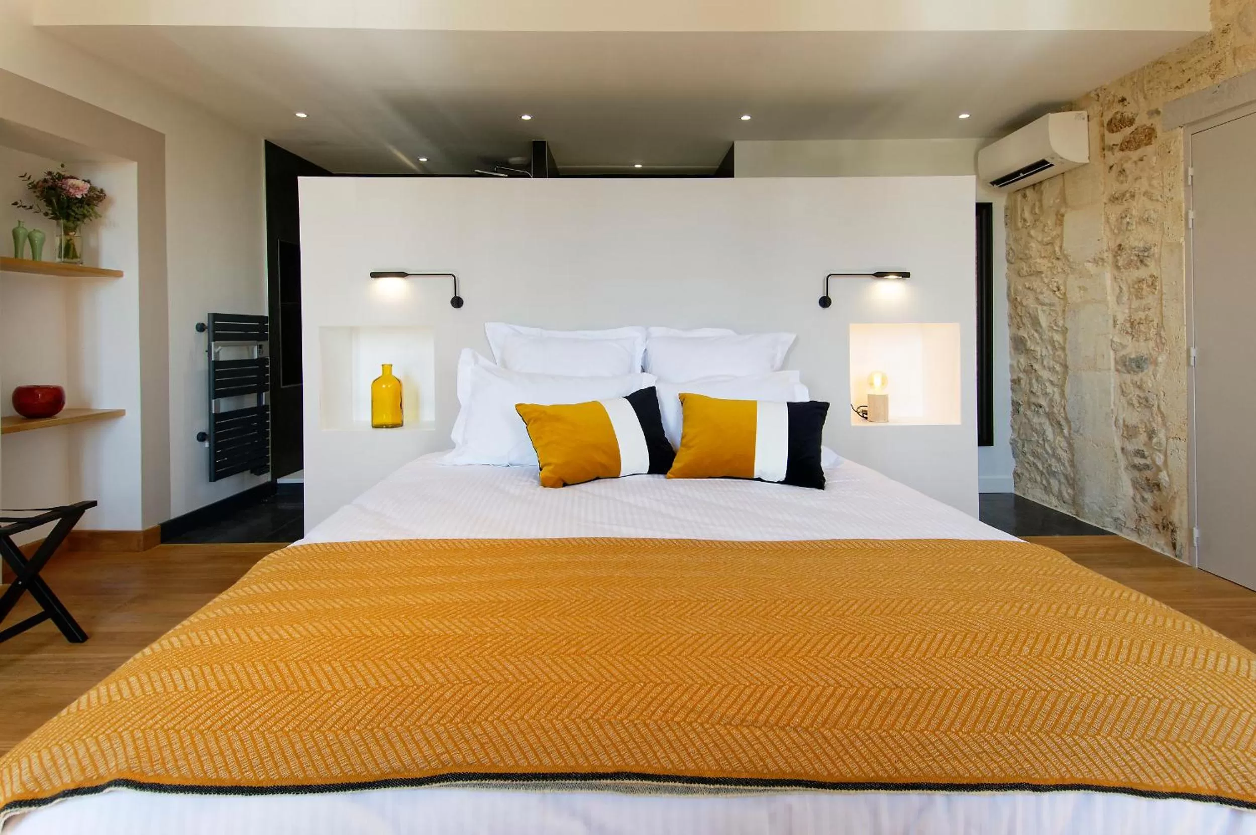 Bed in CHATEAU CROIX DE LABRIE