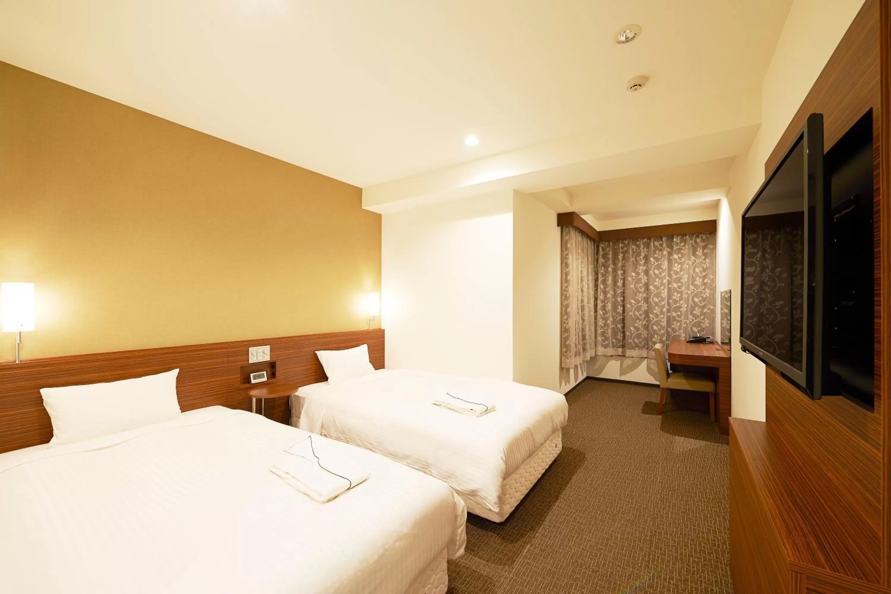 Photo of the whole room, Bed in Sotetsu Fresa Inn Tokyo Tamachi