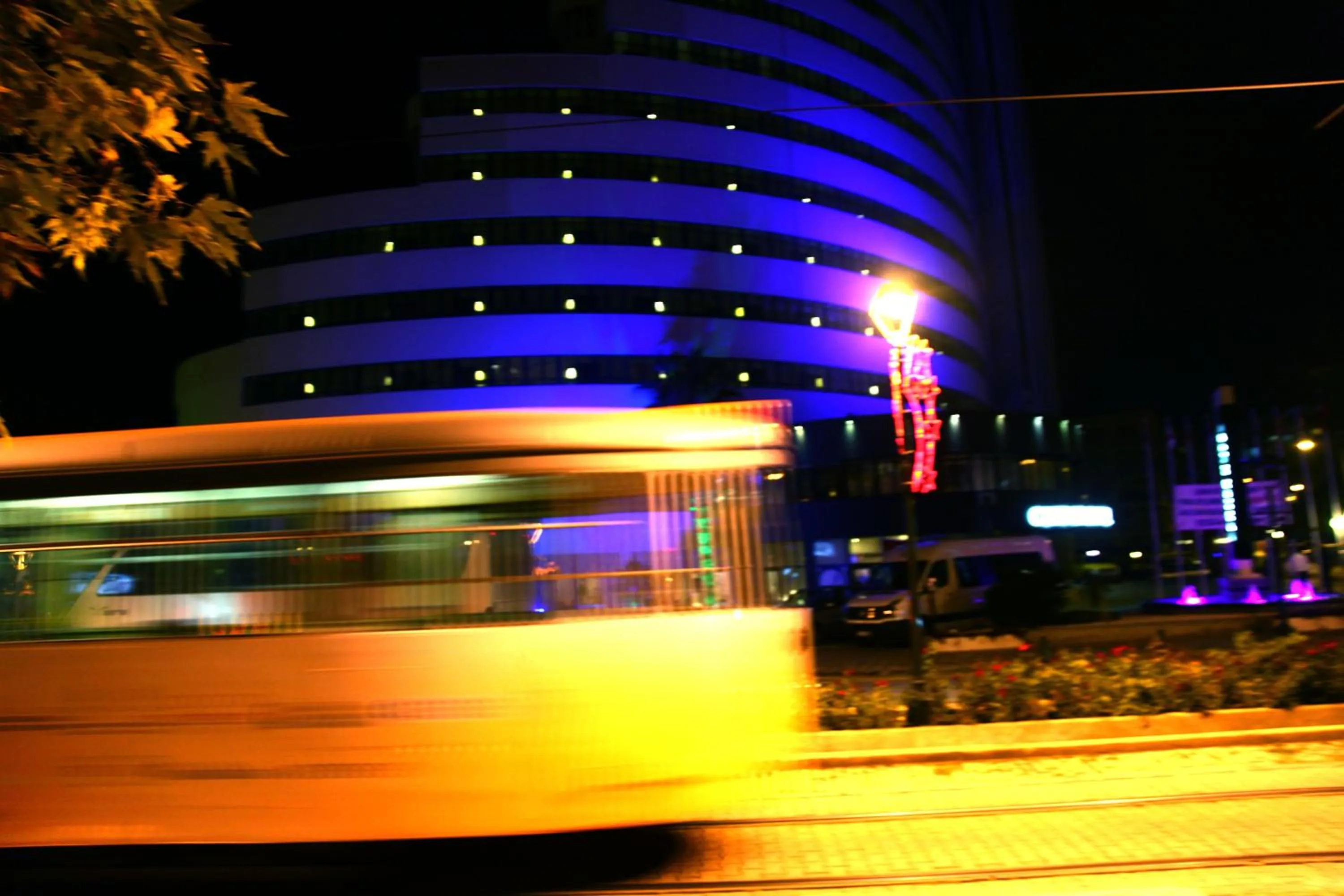 Night in Cender Hotel