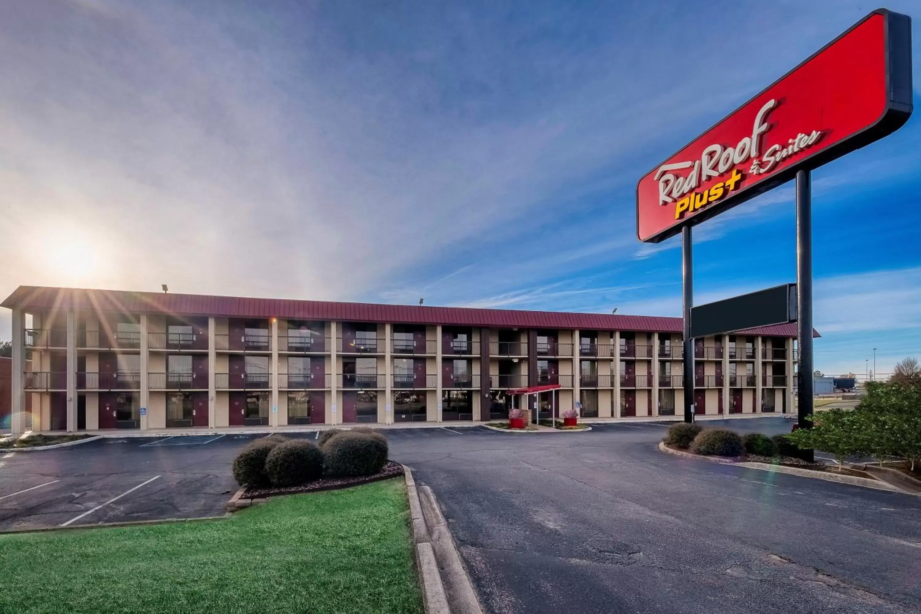 Red Roof Inn PLUS+ Huntsville – Madison Red Roof Inn PLUS+ Huntsville – Madison