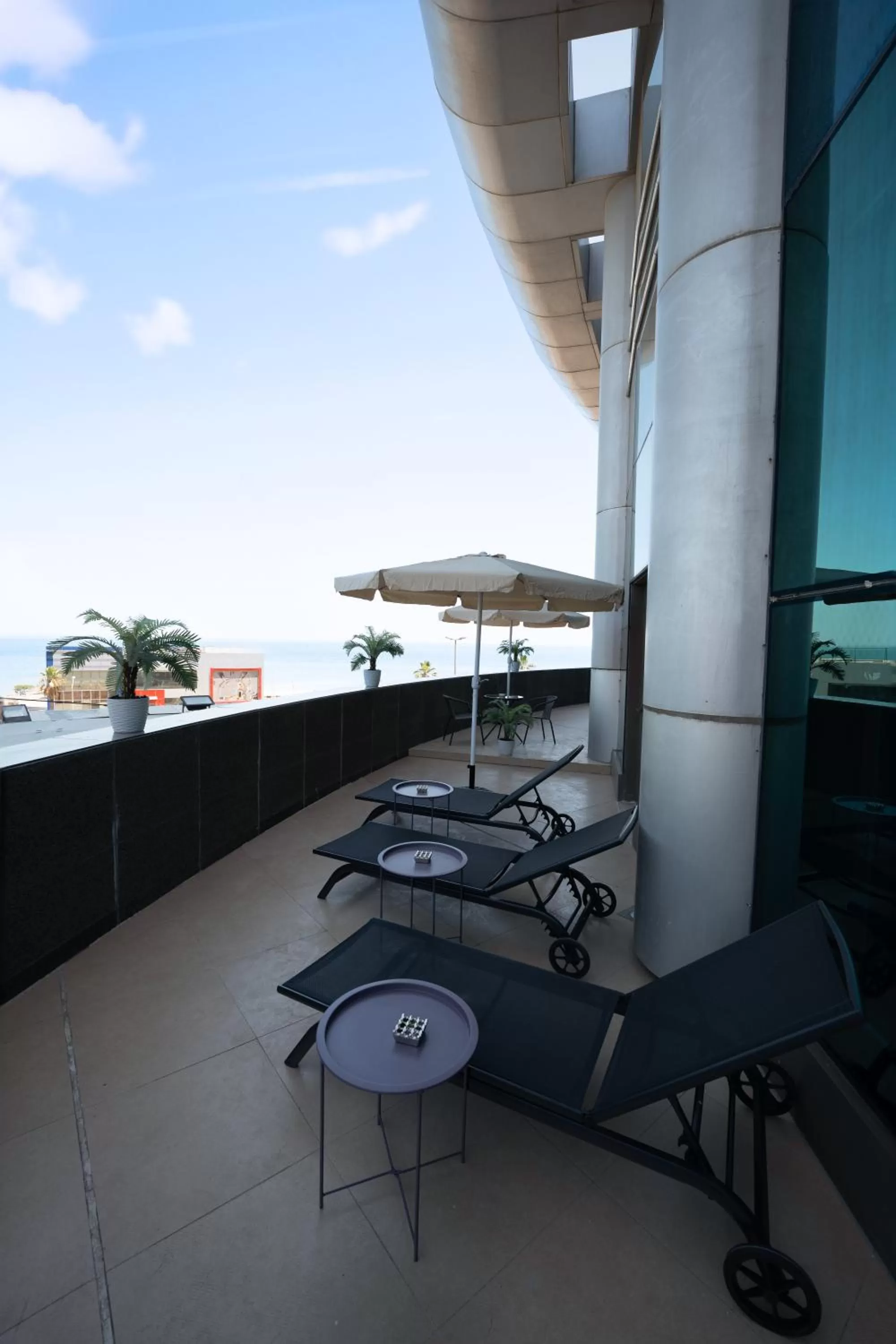 Swimming pool in Kuwait Grand Hotel