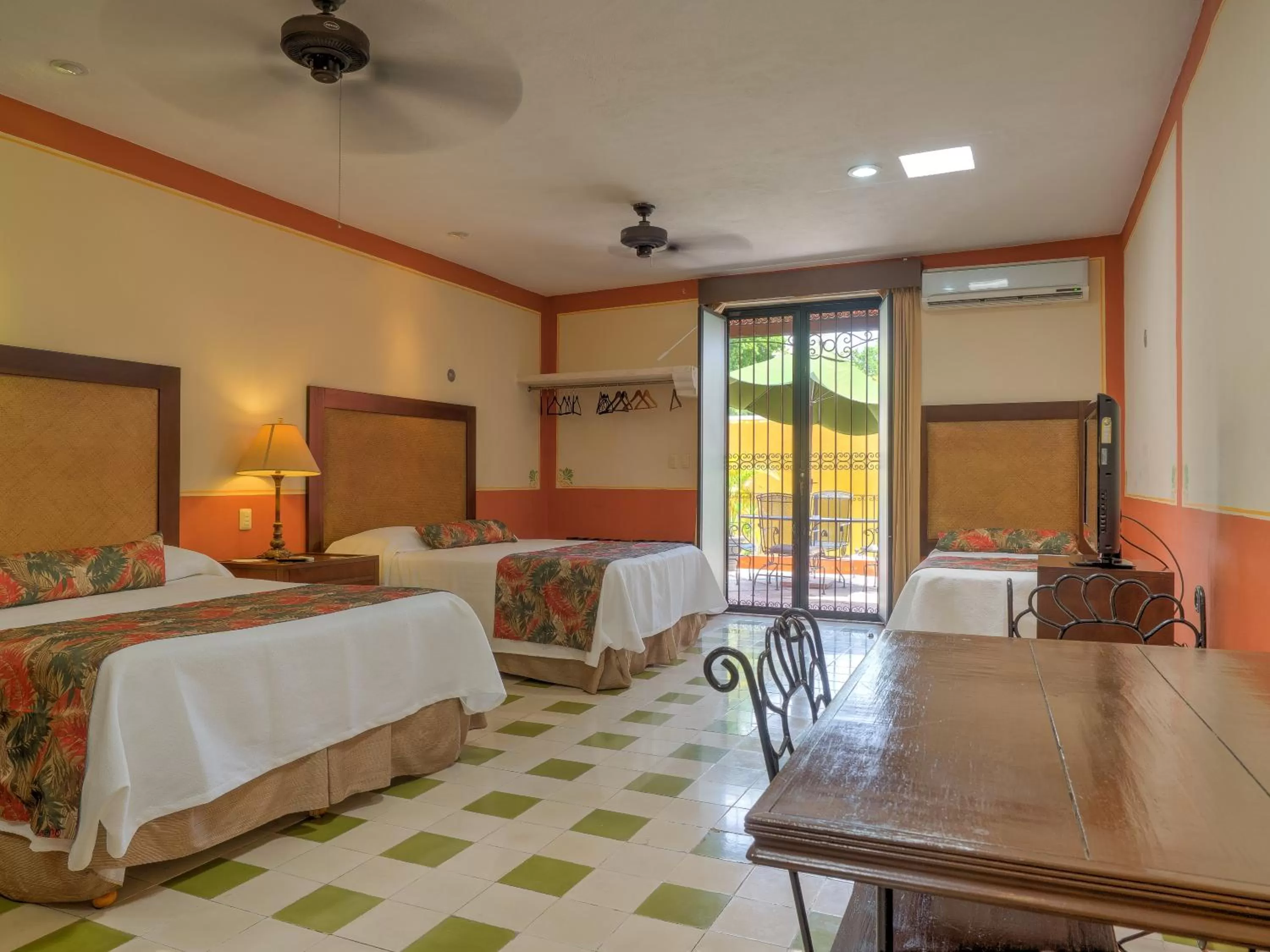 Bed in Hotel Luz en Yucatan