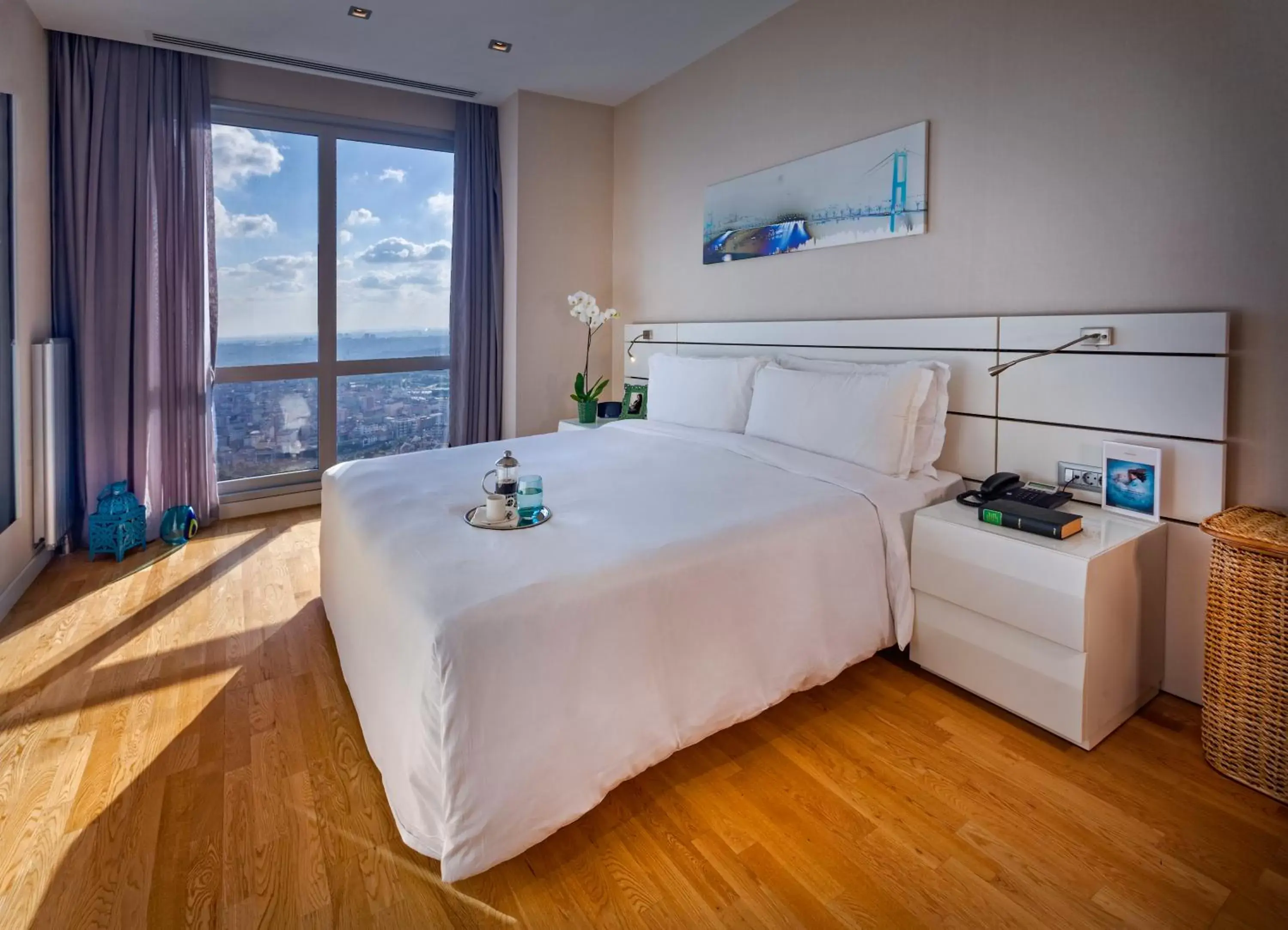 Deluxe Two-Bedroom Apartment with Sea View in Fraser Place Anthill Istanbul Deluxe Two-Bedroom Apartment with Sea View in Fraser Place Anthill Istanbul