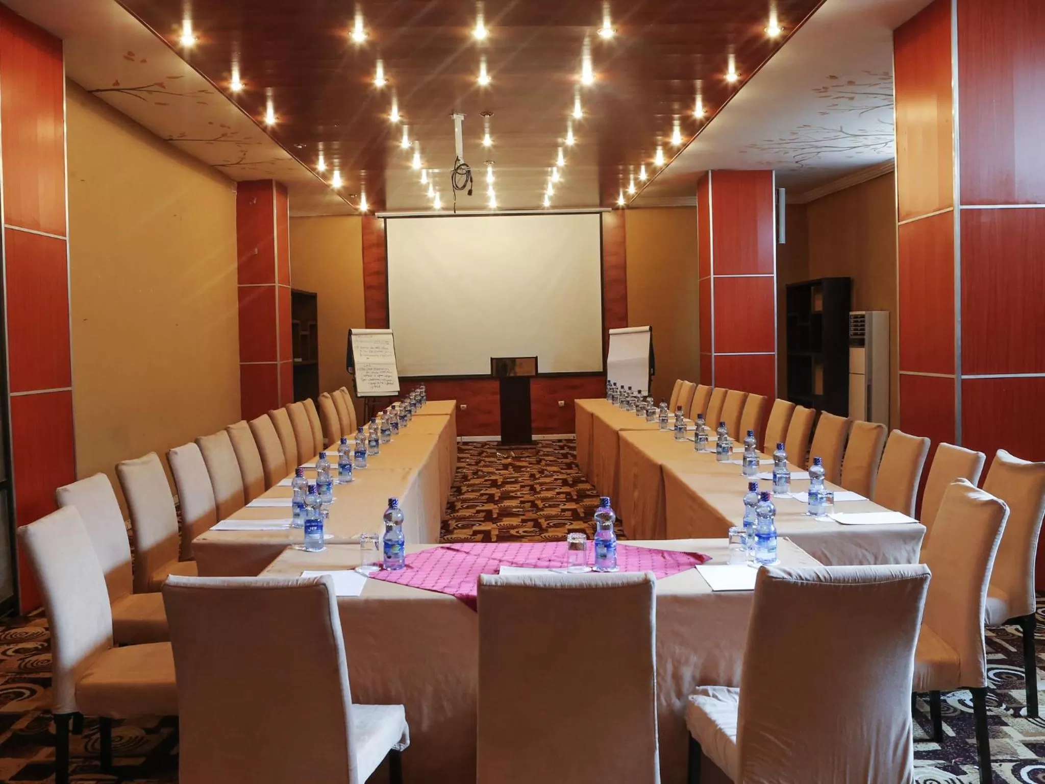 Business facilities in Jupiter International Hotel - Bole