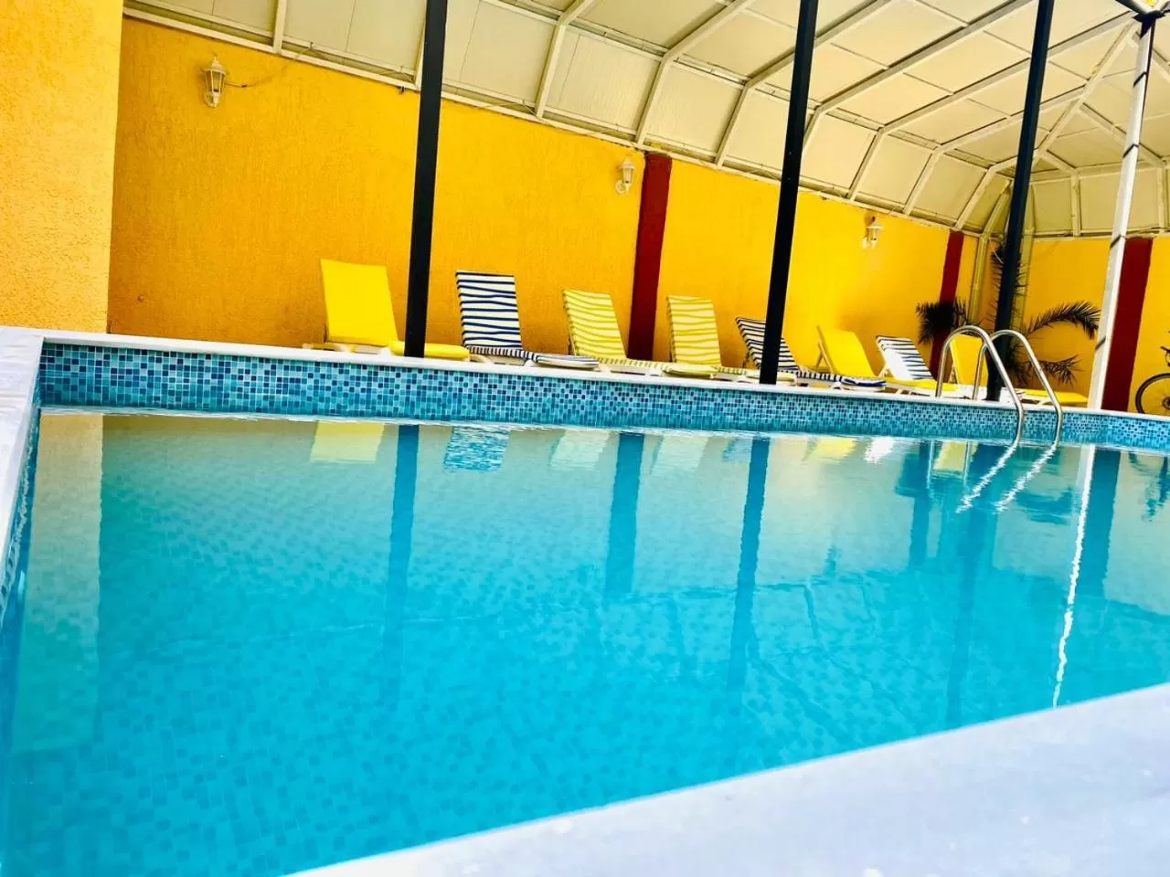 Pool view, Swimming Pool in Hotel Royal Palace