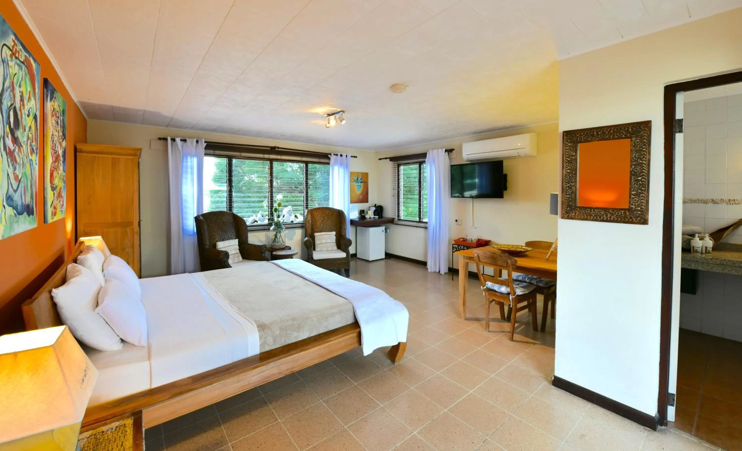 Photo of the whole room, Bed in Wonders Boutique Hotel