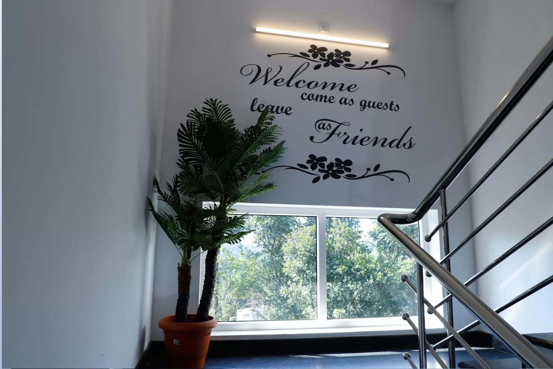 Facade/entrance in Casillda Munnar