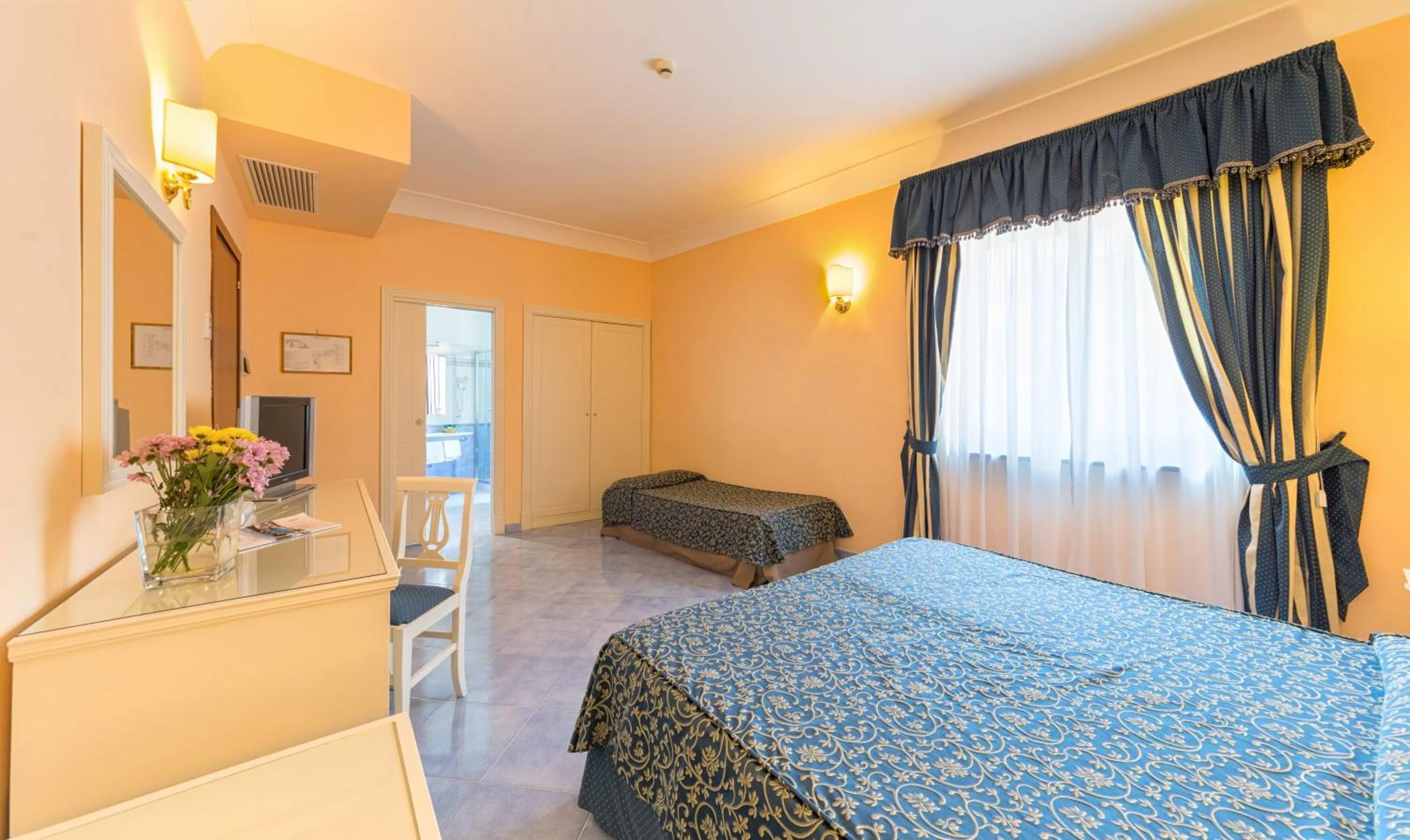 Bed in Hotel Iaccarino