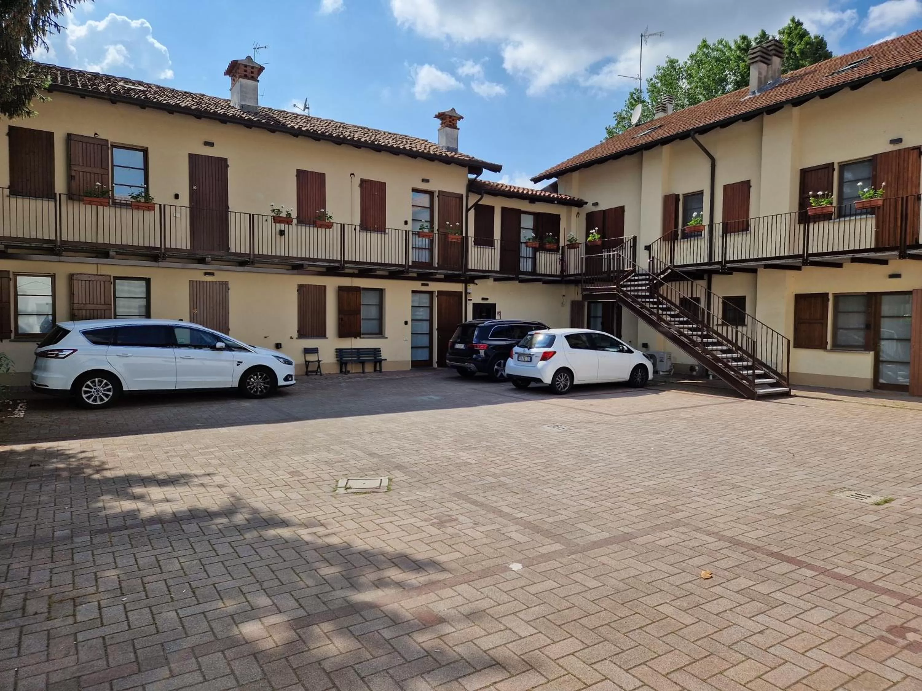 Property building in Residence il Cascinetto