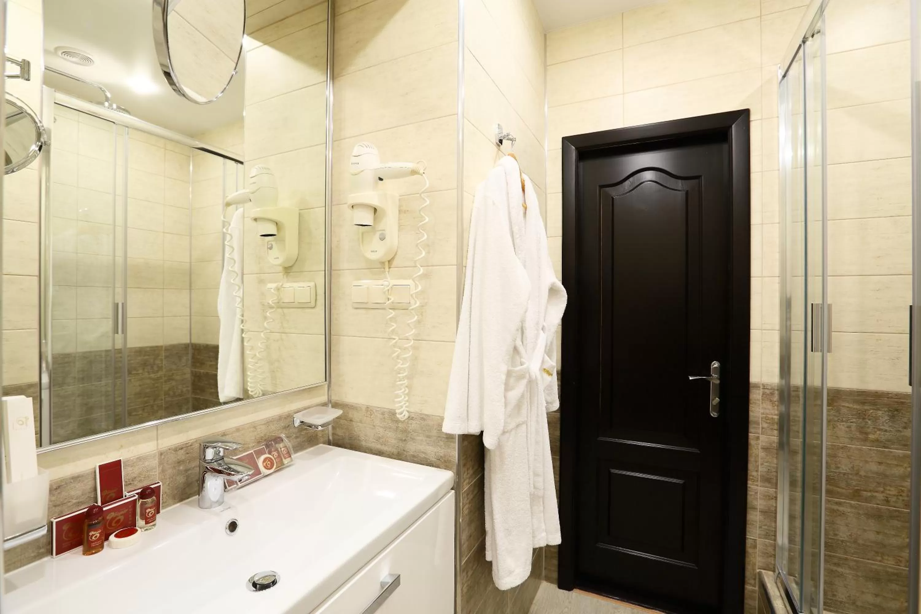 Bathroom in Oberig Hotel