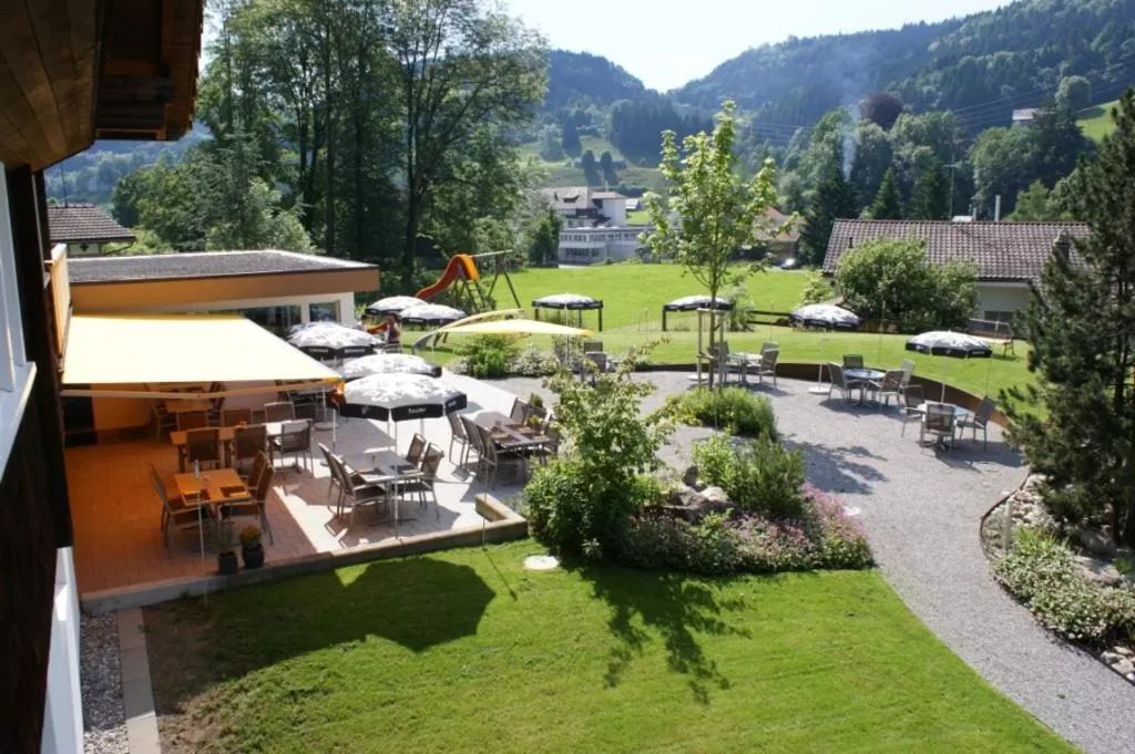 Garden view in Landgasthof Sternen