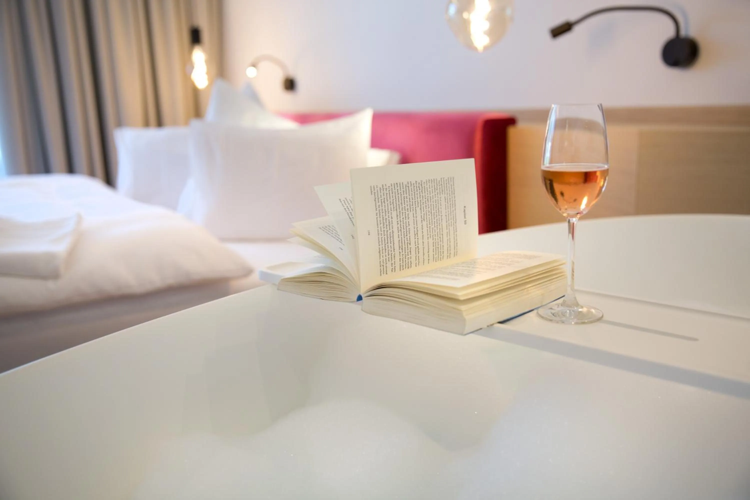 Decorative detail, Bed in Geniesserhotel Minglers Sportalm 4 Sterne Superior