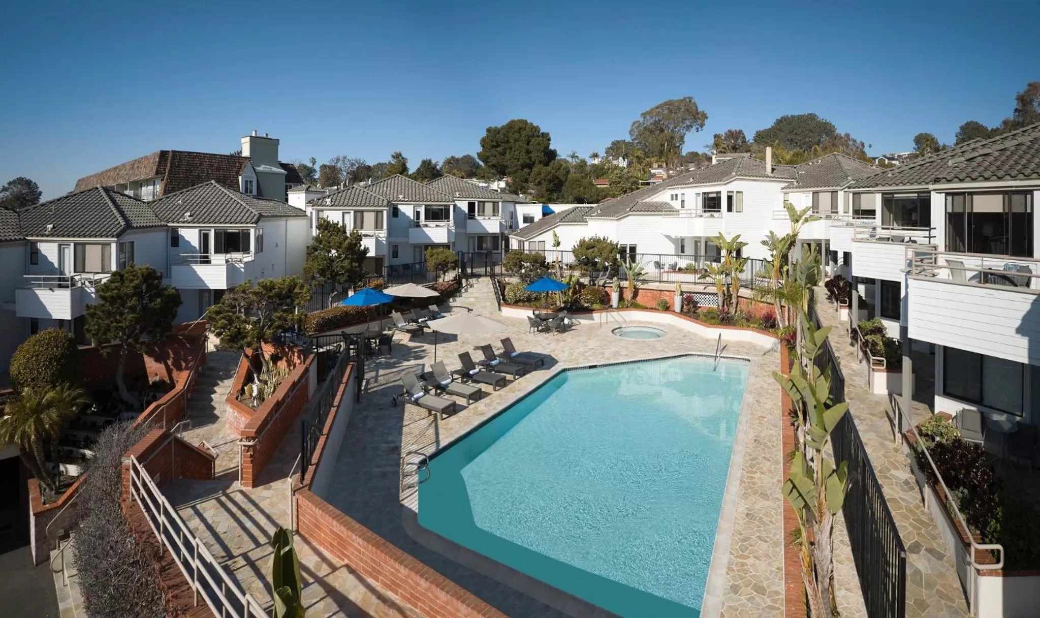 Swimming pool in Hotel Indigo San Diego Del Mar by IHG