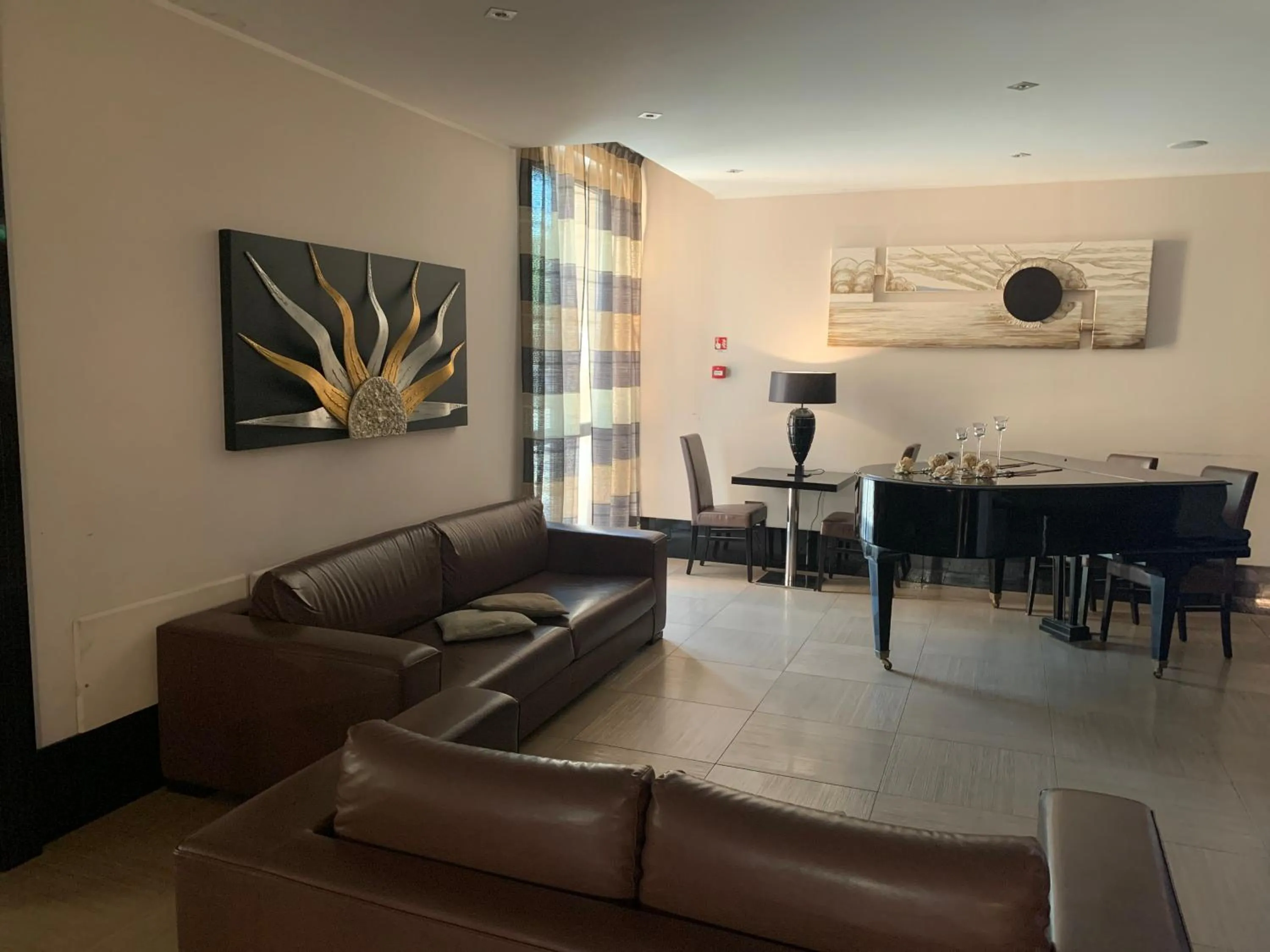 Seating area in Quality Hotel Green Palace