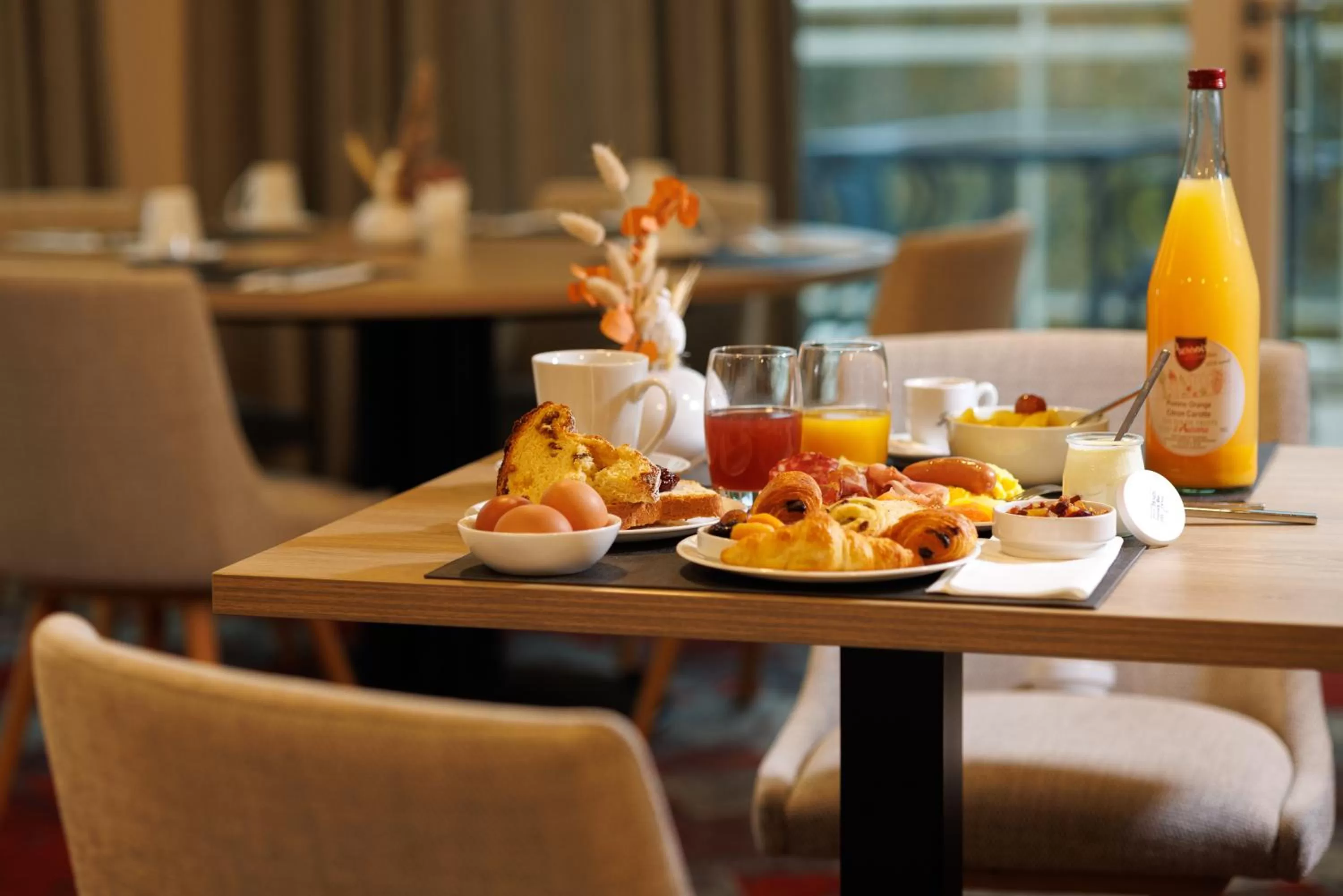 Breakfast in Hotel SPA Husseren Collections - Proche Colmar - Eguisheim