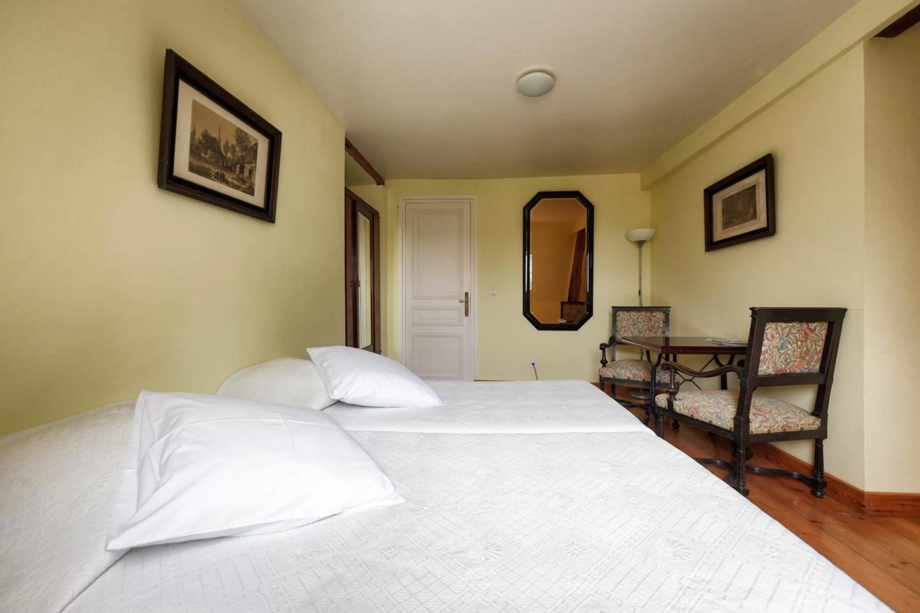 Bedroom, Bed in Château du Jard